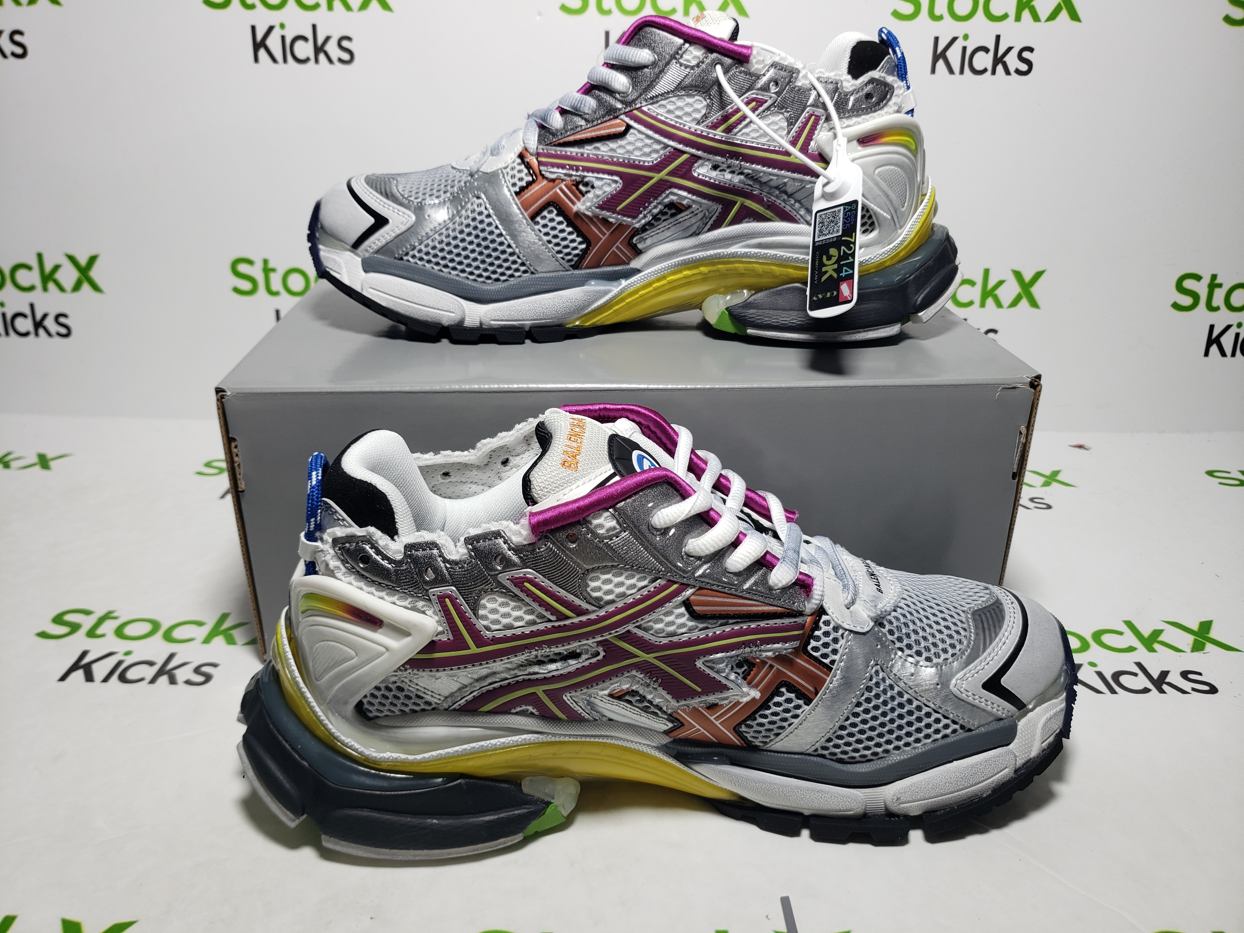 【Top PK Version】Balenciaga Runner Multicolor 677403W3RB68123 review Stockxkicksvip 03