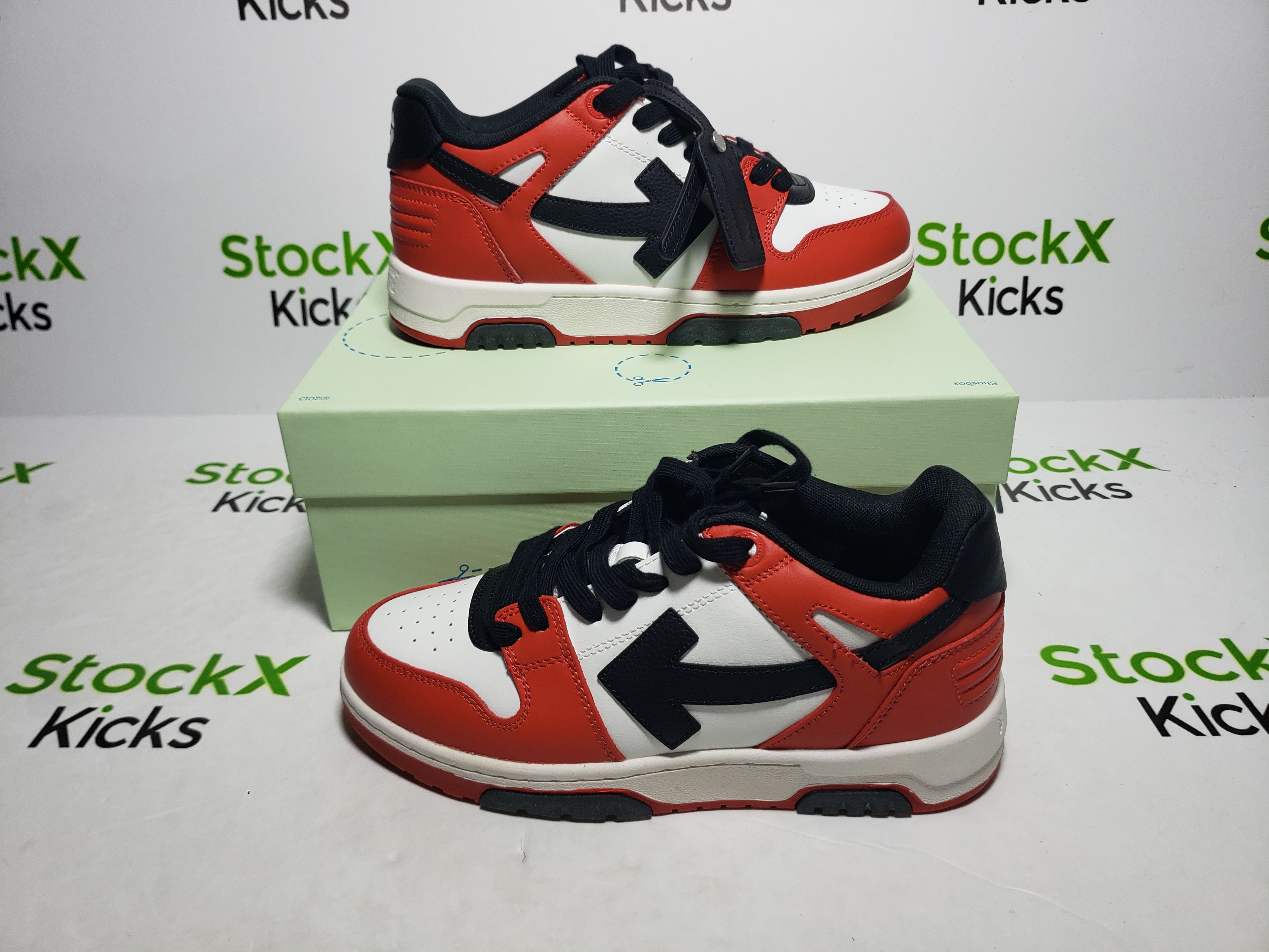 PK God Batch OFF-WHITE Out Of Office OOO Low Tops Black White Red OMIA189 C99LEA00 12510 review Stockxkicksvip 03