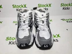 Balenciaga Runner Gray White Black 677402 W3RB2 9012 review Stockxkicksvip 02