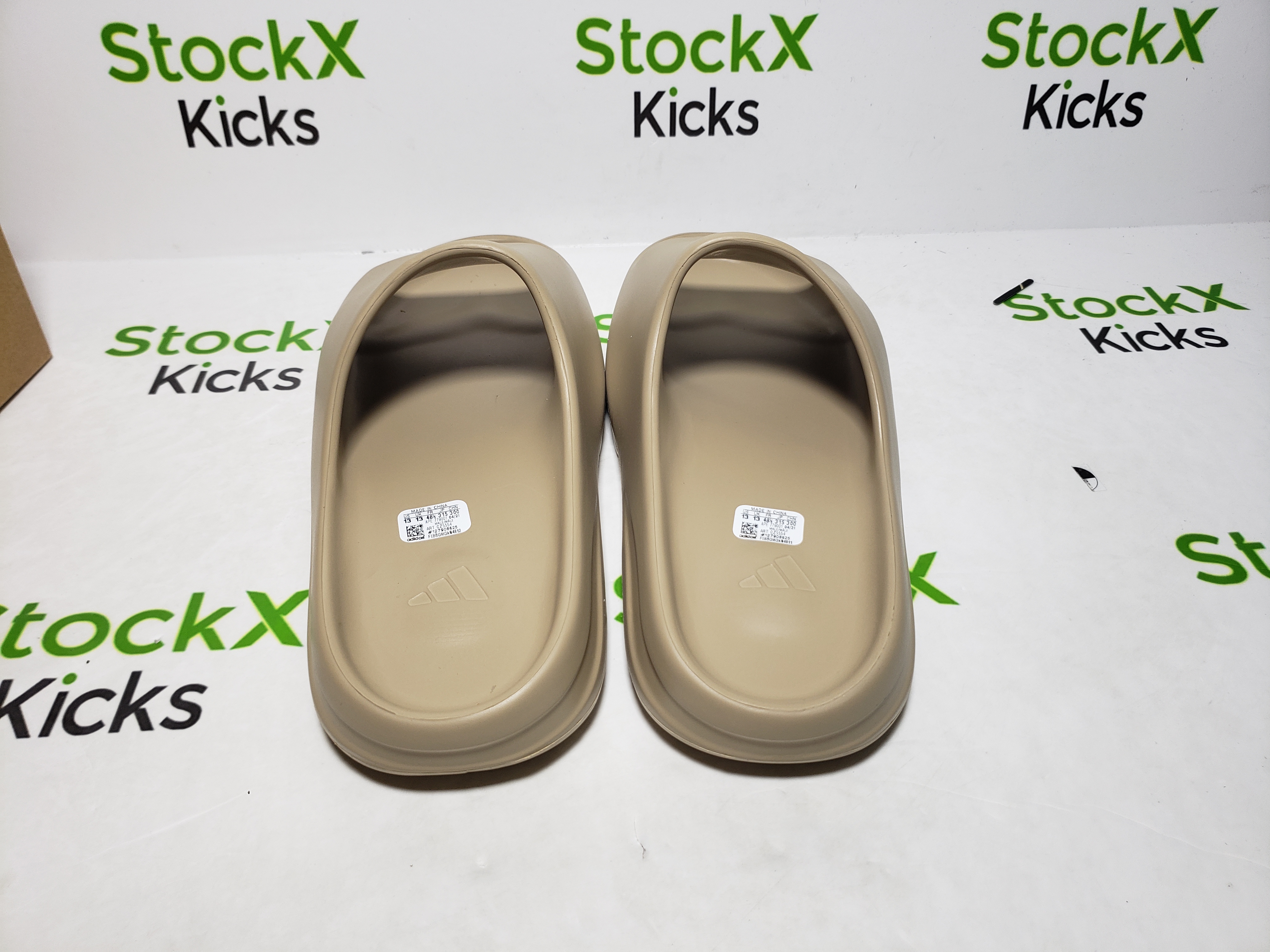 PK God Batch adidas Yeezy Slide Pure (First Release) GZ5554 review Stockxkicksvip 03