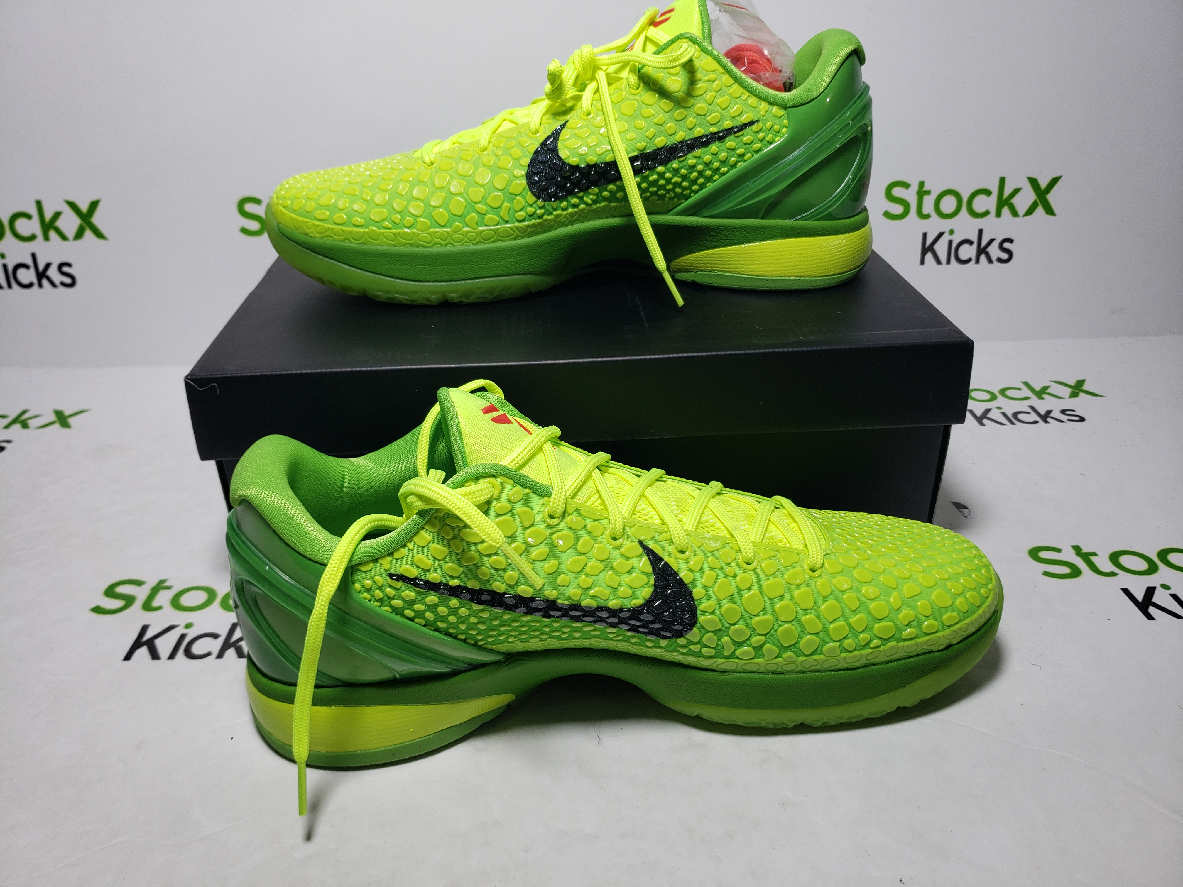 Nike Kobe 6 Protro Grinch (2020) CW2190-300 review Stockxkicksvip 03
