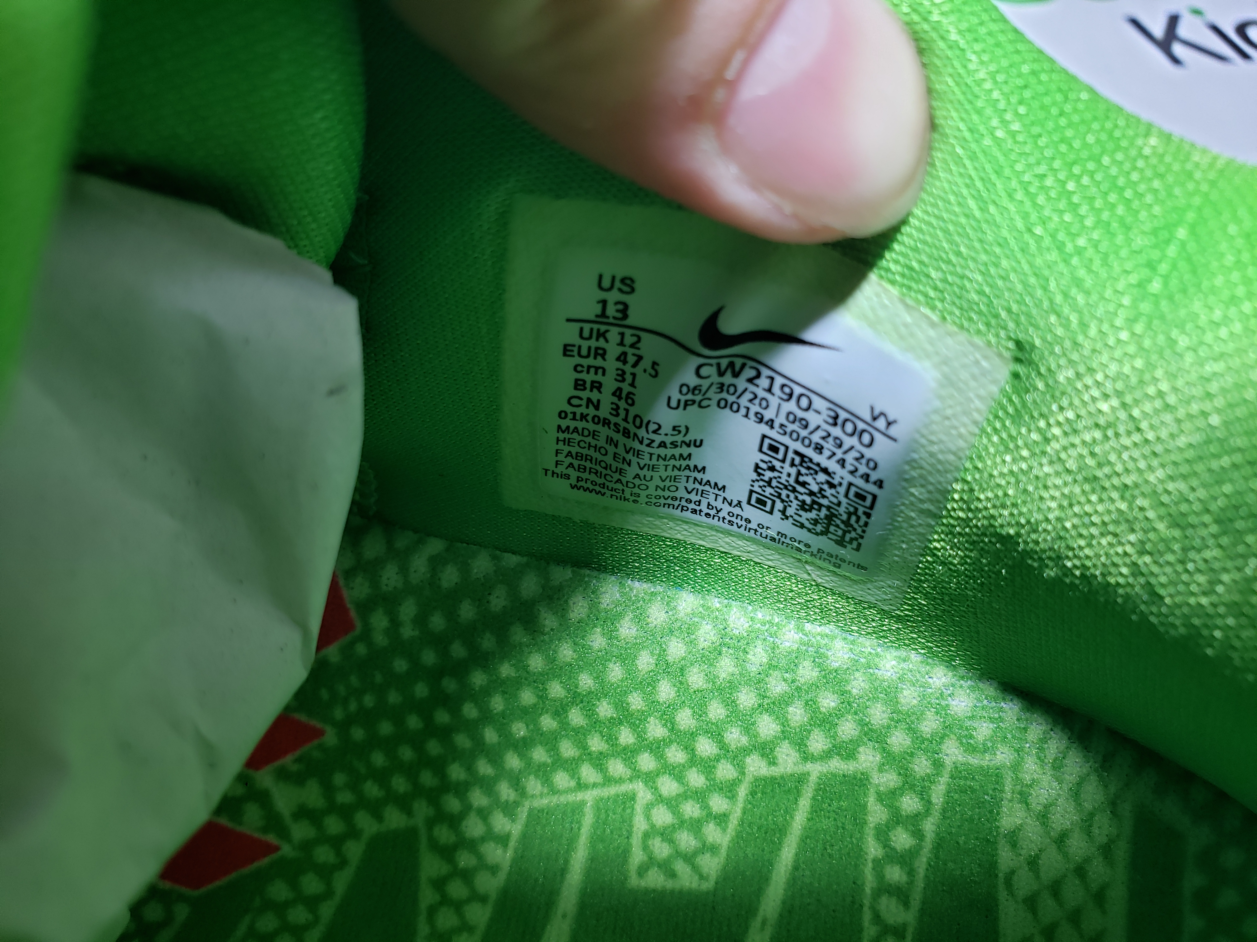 Nike Kobe 6 Protro Grinch (2020) CW2190-300 review Stockxkicksvip 05