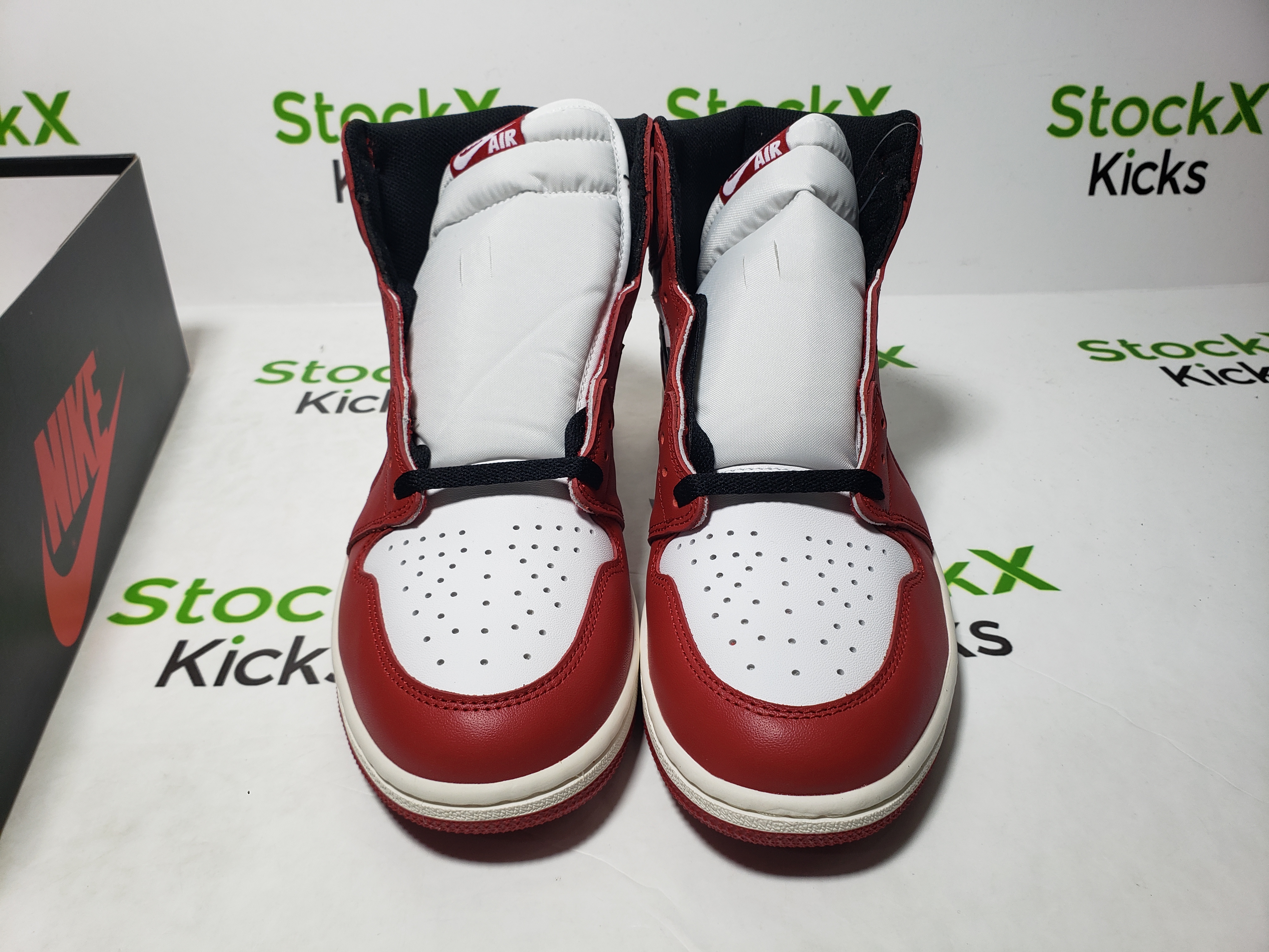 LJR Batch Air Jordan 1 Retro Chicago (2015) 555088-101 review Stockxkicksvip 02