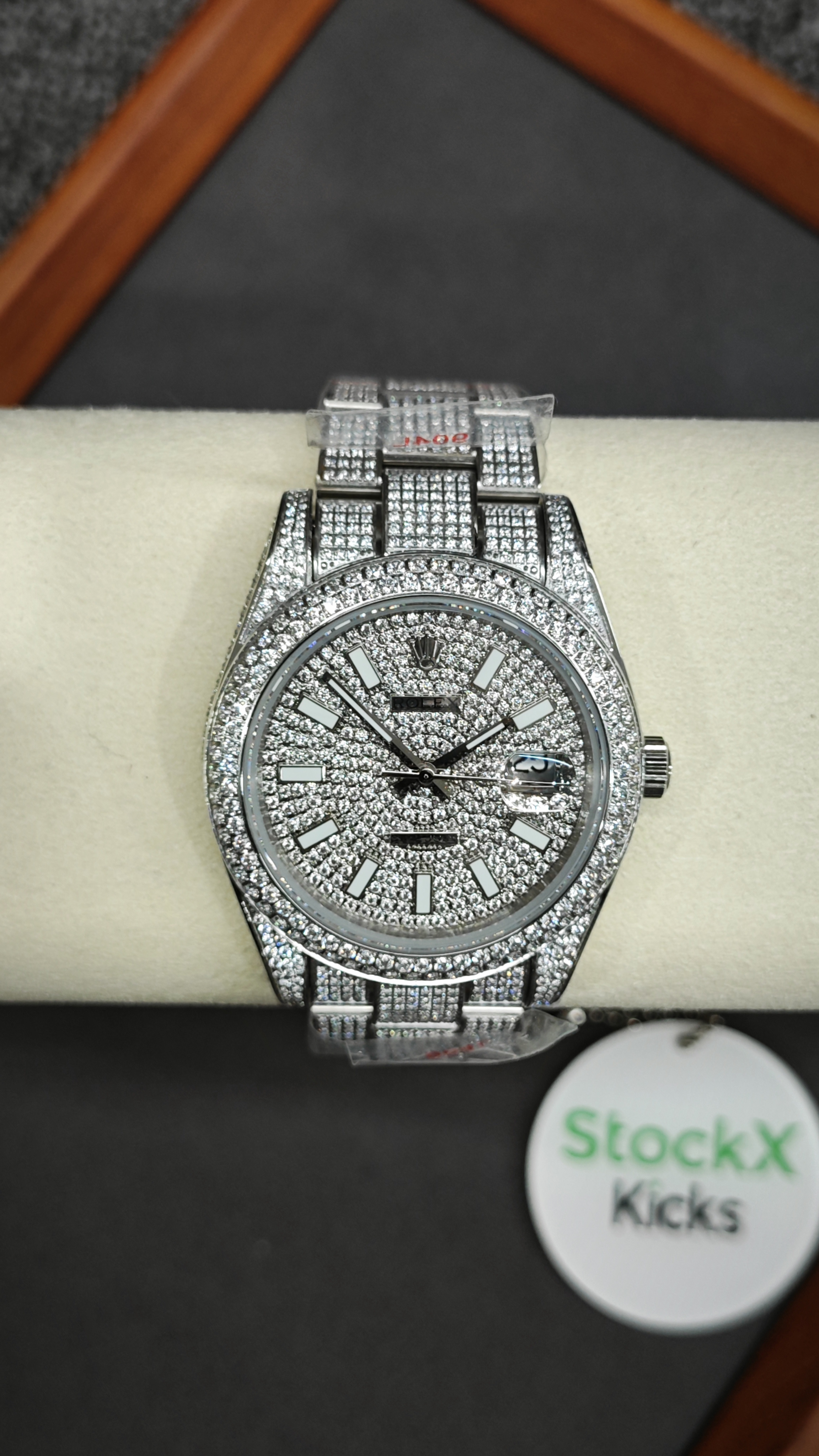 Rolex Diamond Embezzled Datejust 41 'Silver' review Stockxkicks 02