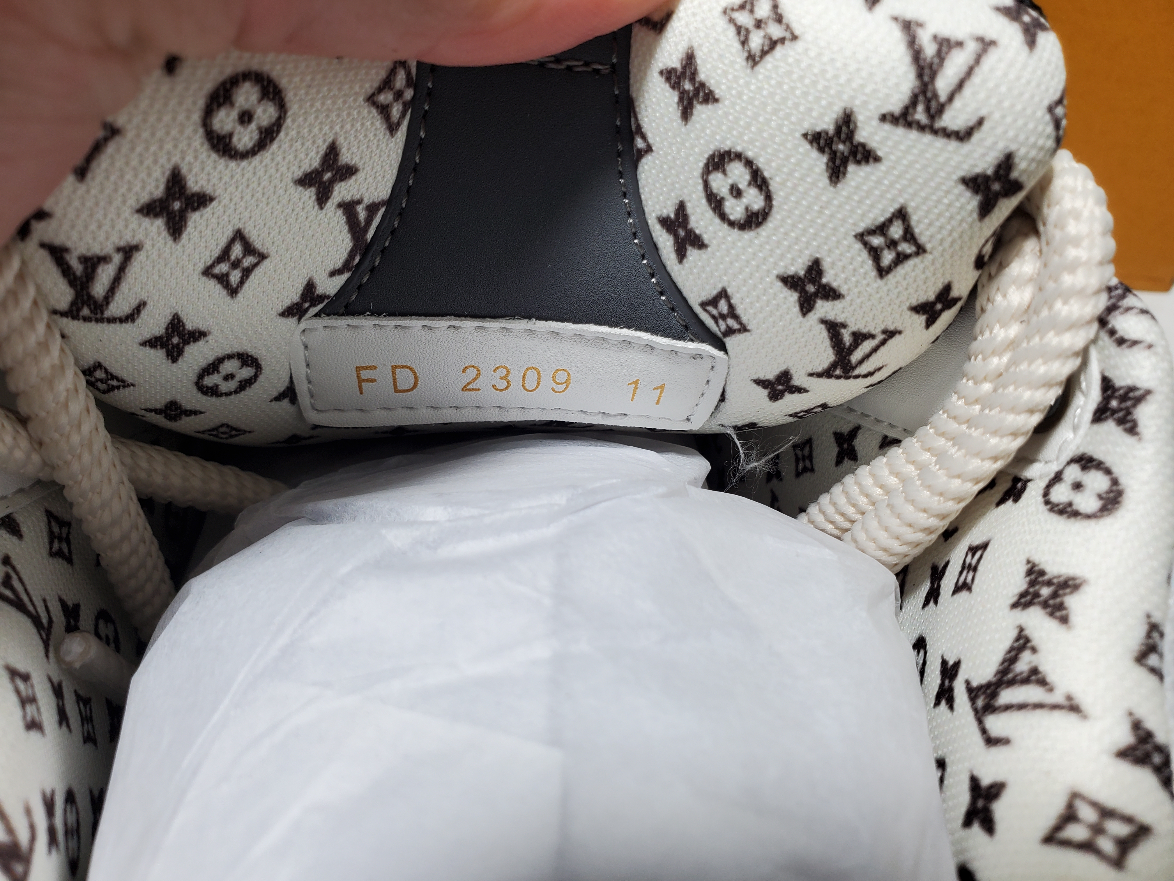 Louis Vuitton Skate Sneaker Black Grey 1AC52M review Stockxkicks VIP 05