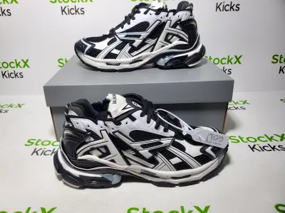 Balenciaga Runner Sneaker Black White 677403 Q3RB2 9010 review Stockxkicks VIP  04