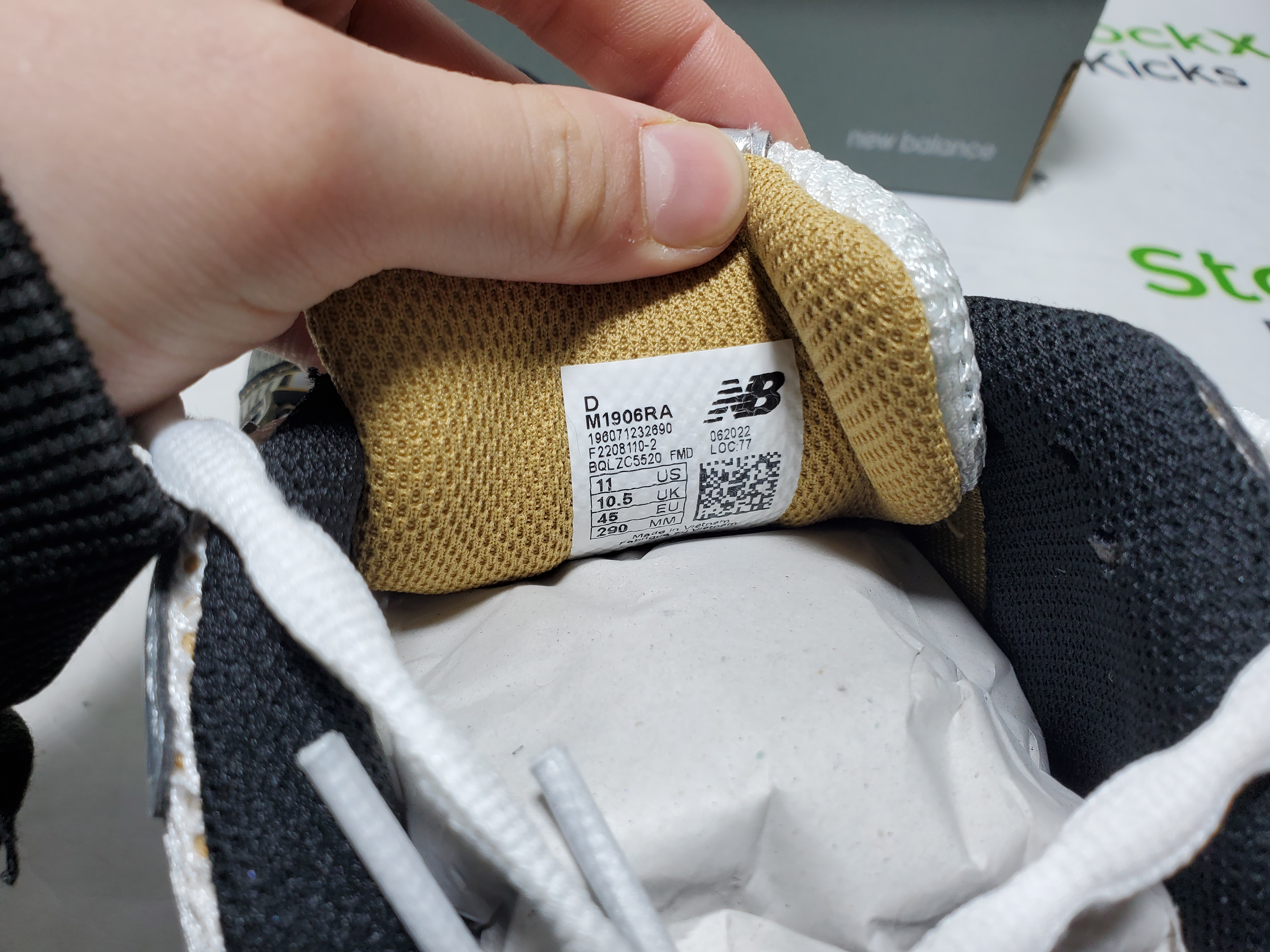 NEW BALANCE White Silver M1906RA review Stockxkicks VIP 05