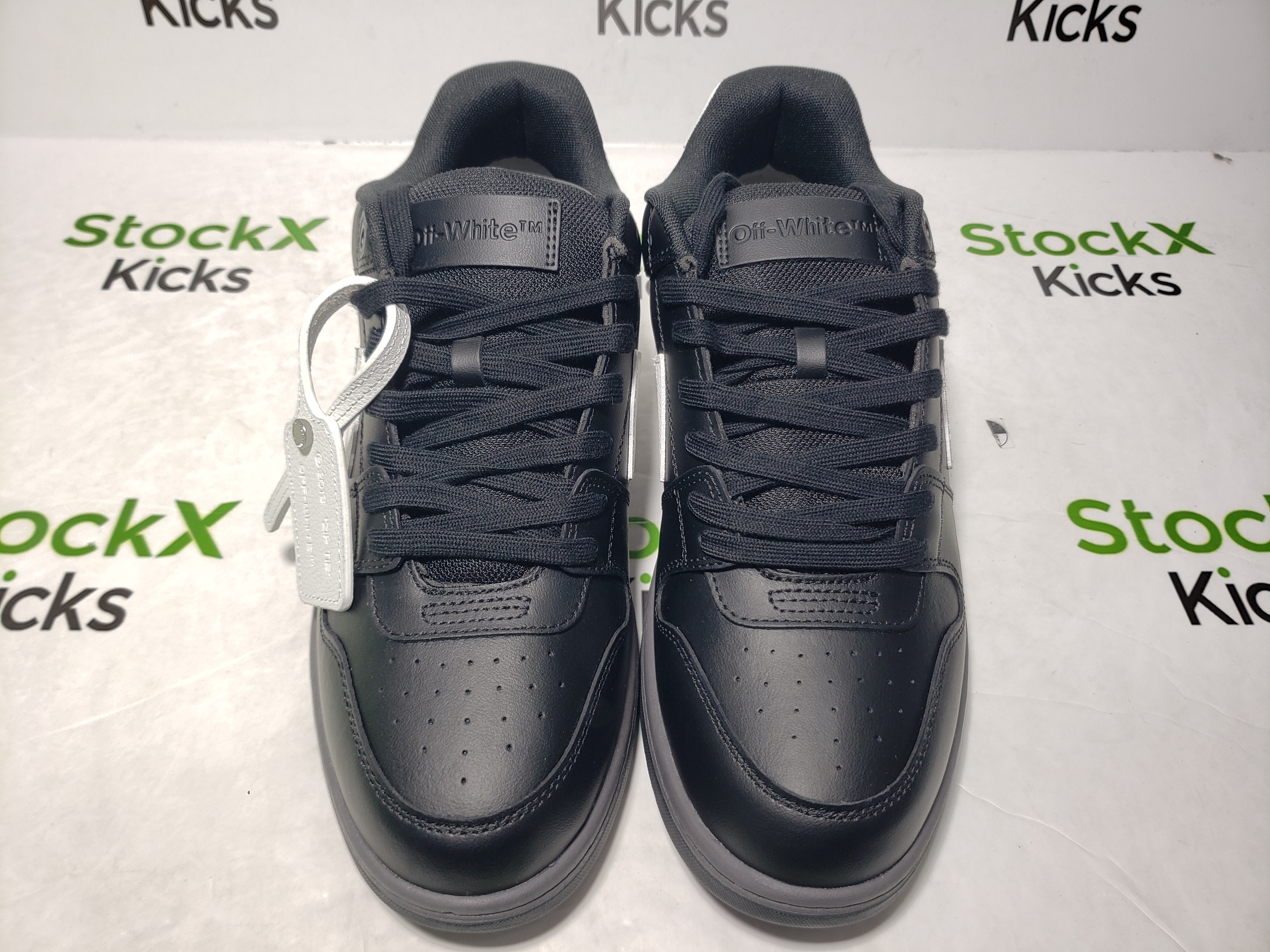 OFF-WHITE Out Of Black Skin And White Tail OMIA18 9C99LEA00 41001 review Stockxkicks VIP 03