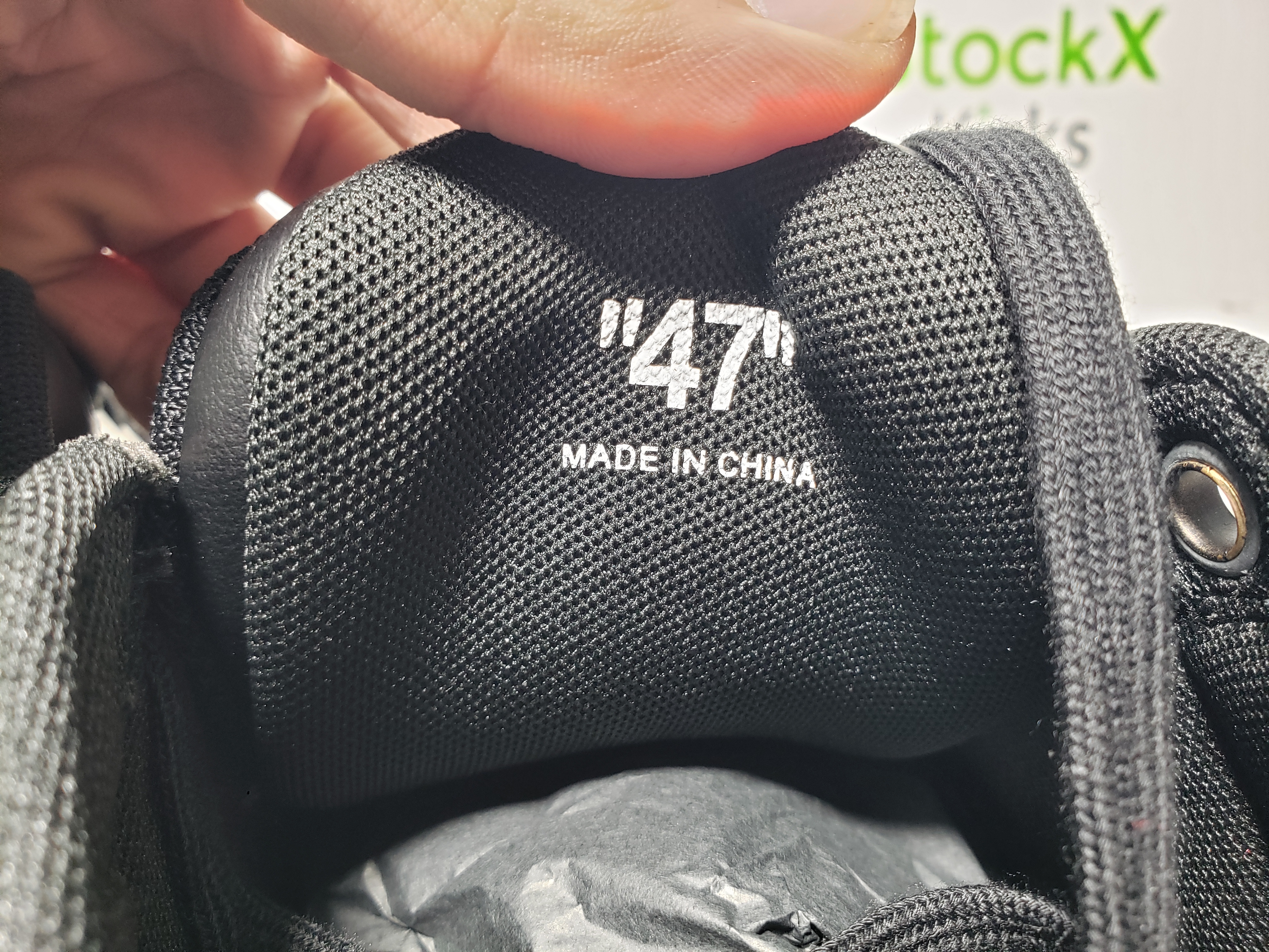 OFF-WHITE Out Of Black Skin And White Tail OMIA18 9C99LEA00 41001 review Stockxkicks VIP 02