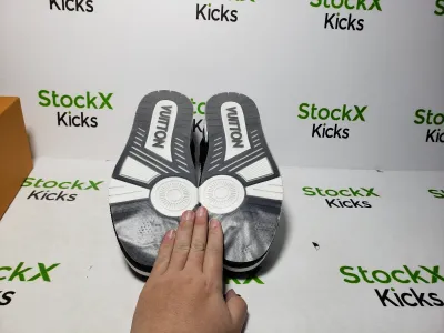 Louis Vuitton Trainer Black And White Cloth Cover VL1202 review Stockxkicks VIP 04