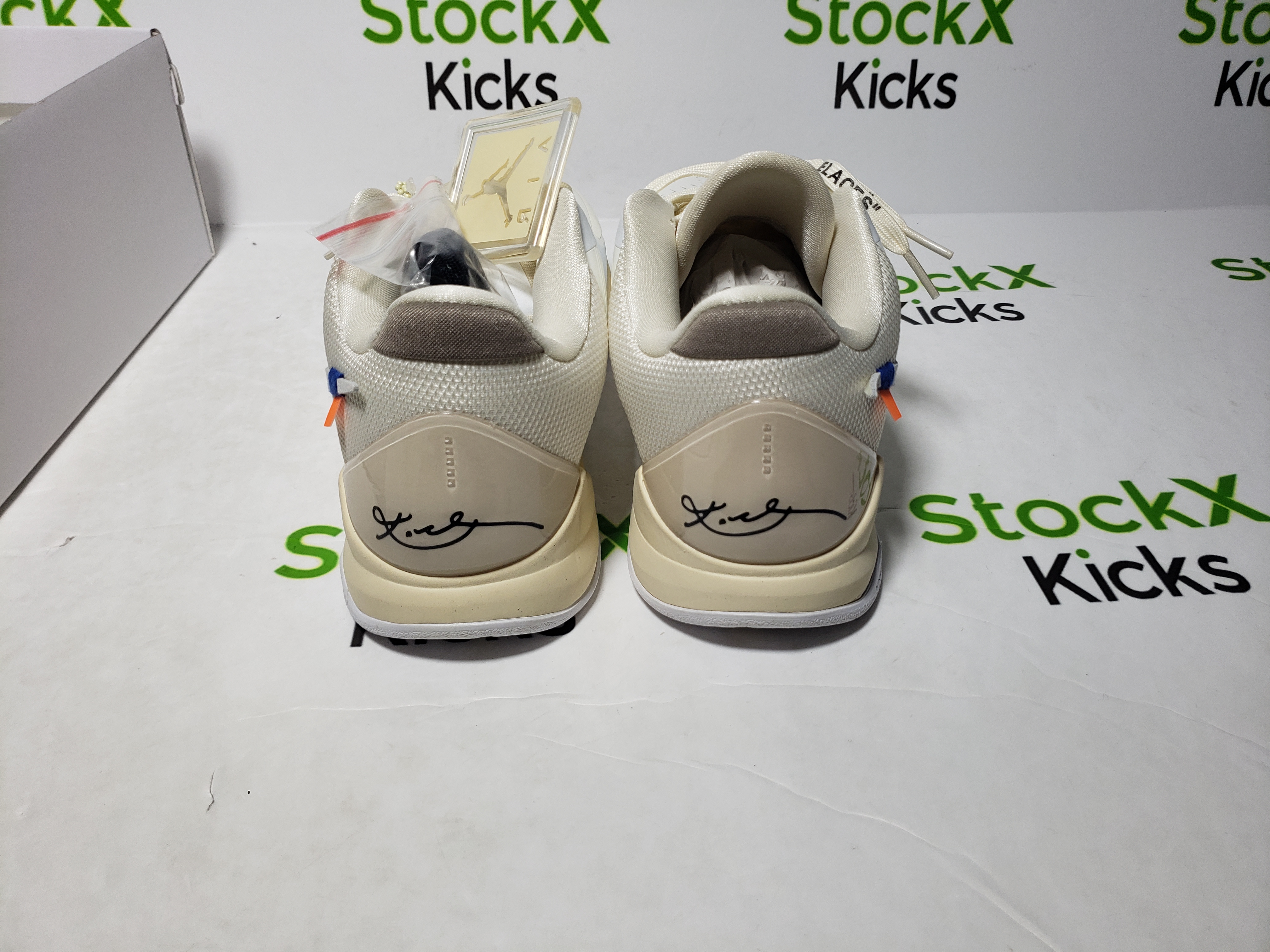 Nike Zoom x Off-White Kobe 5 Sty Custom DB4796-101 review Stockxkicks VIP 01