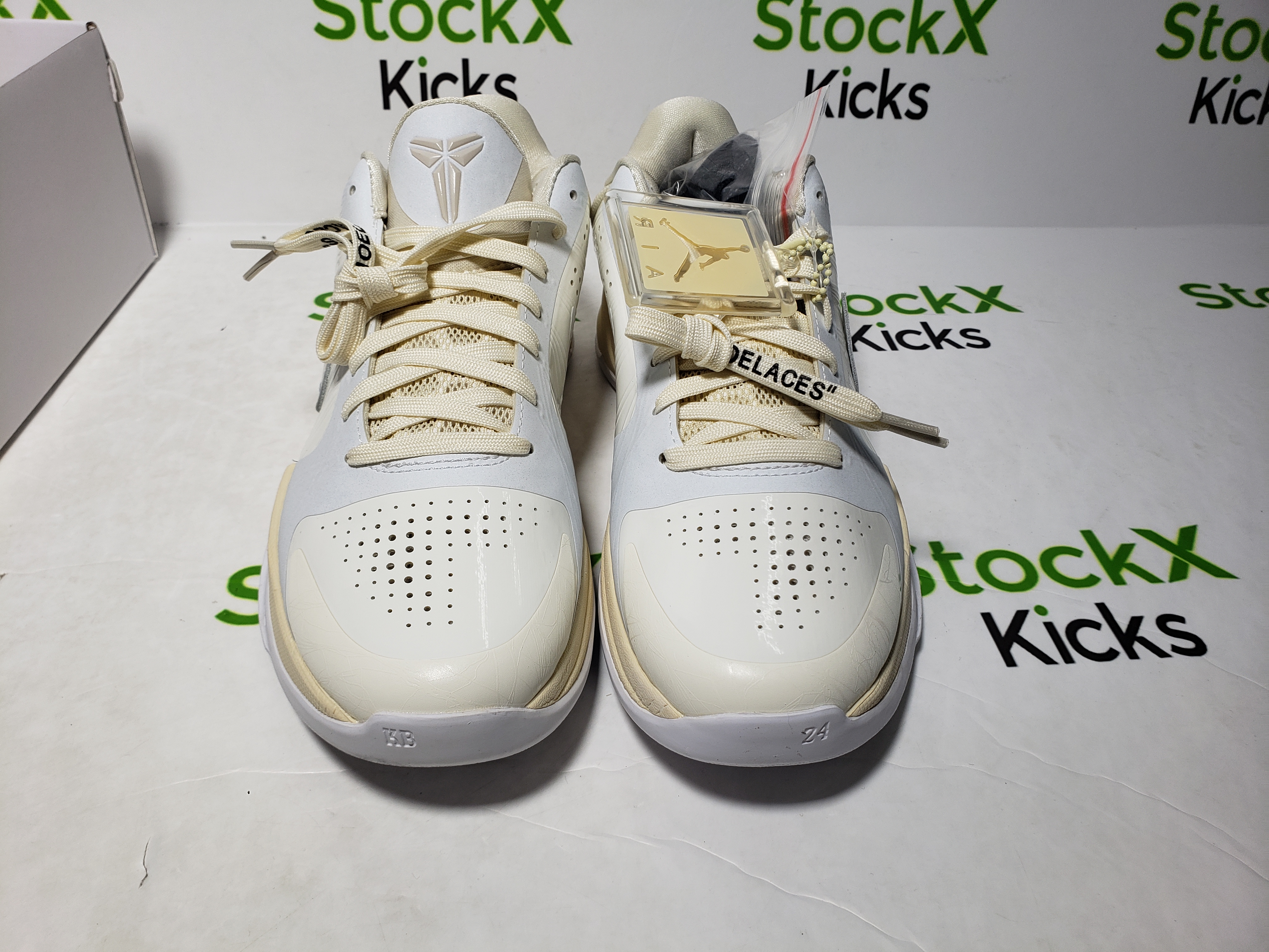 Nike Zoom x Off-White Kobe 5 Sty Custom DB4796-101 review Stockxkicks VIP 02