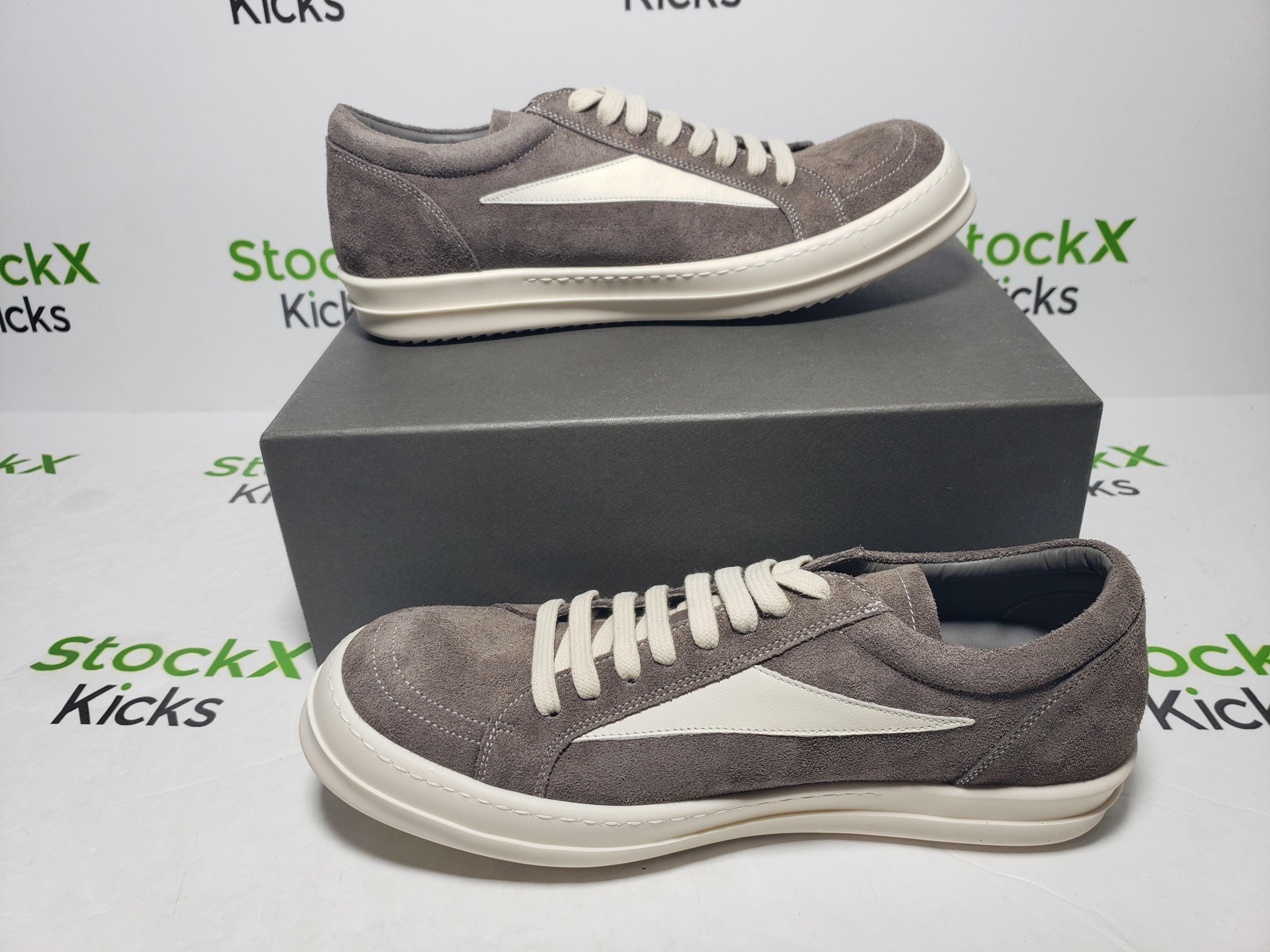 RICK OWENS VINTAGE SNEAKS IN VELOUR SUEDE COW RU02B2897 LPOLPO-3411 review Stockxkicks VIP 03