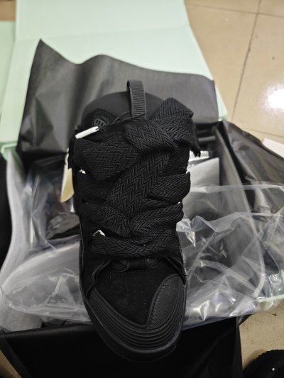 Lanvin Curb Sneaker Black review Mike 02