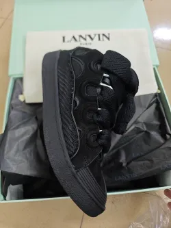Lanvin Curb Sneaker Black PB250110 review Oops 01