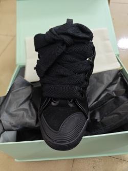 Lanvin Curb Sneaker Black review Oops 02
