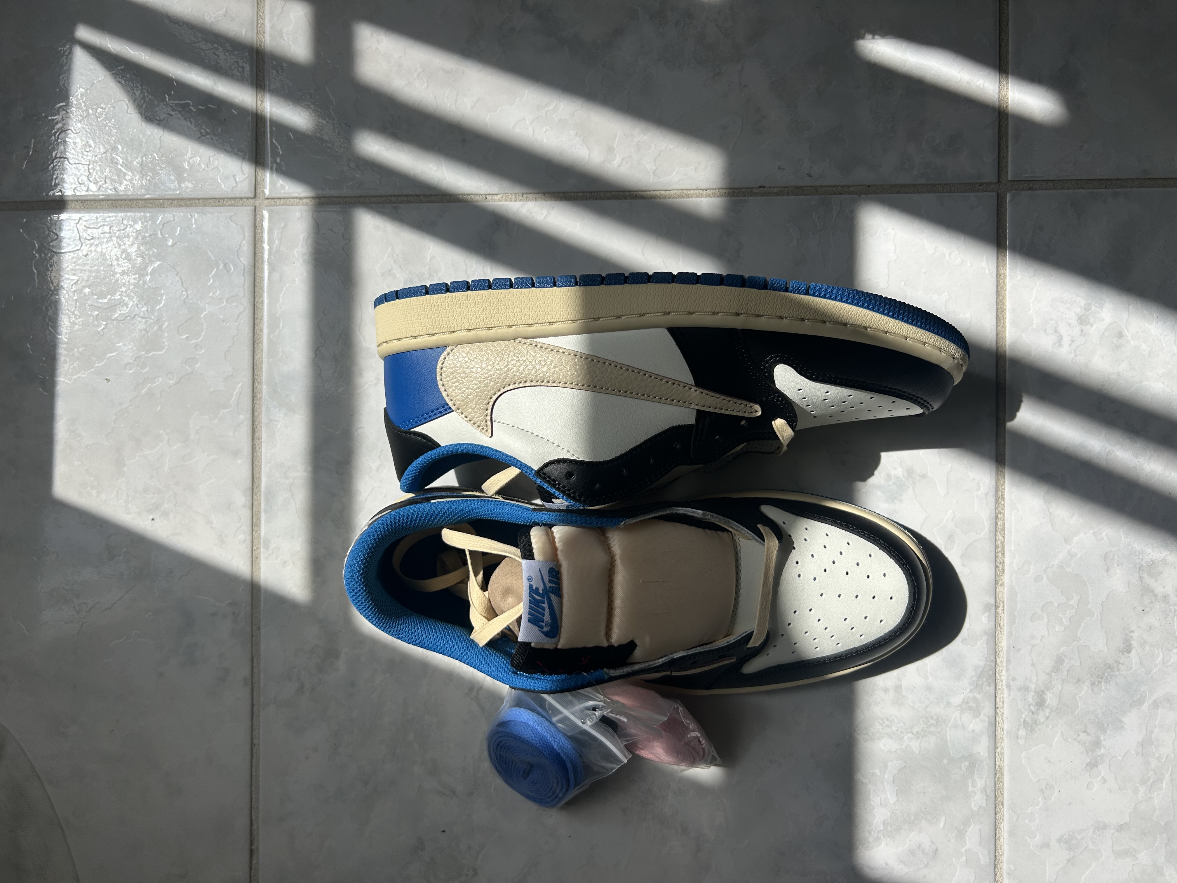 PK God Batch Air Jordan 1 Retro Low OG SP Fragment x Travis Scott DM7866-140 review Him 04