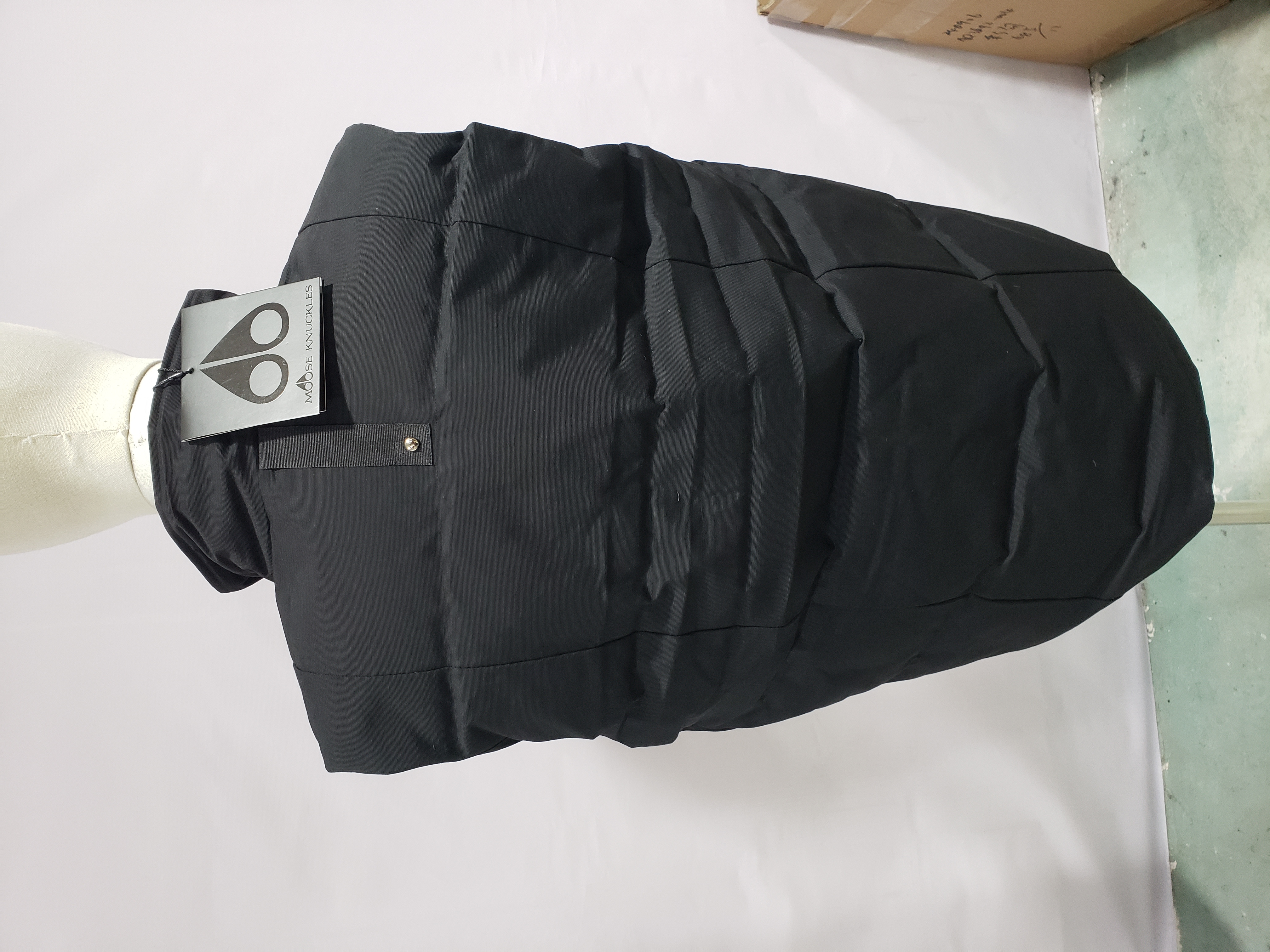 Moose Knuckles Montreal Vest Black CK20241225 review stockxkicksvip 04
