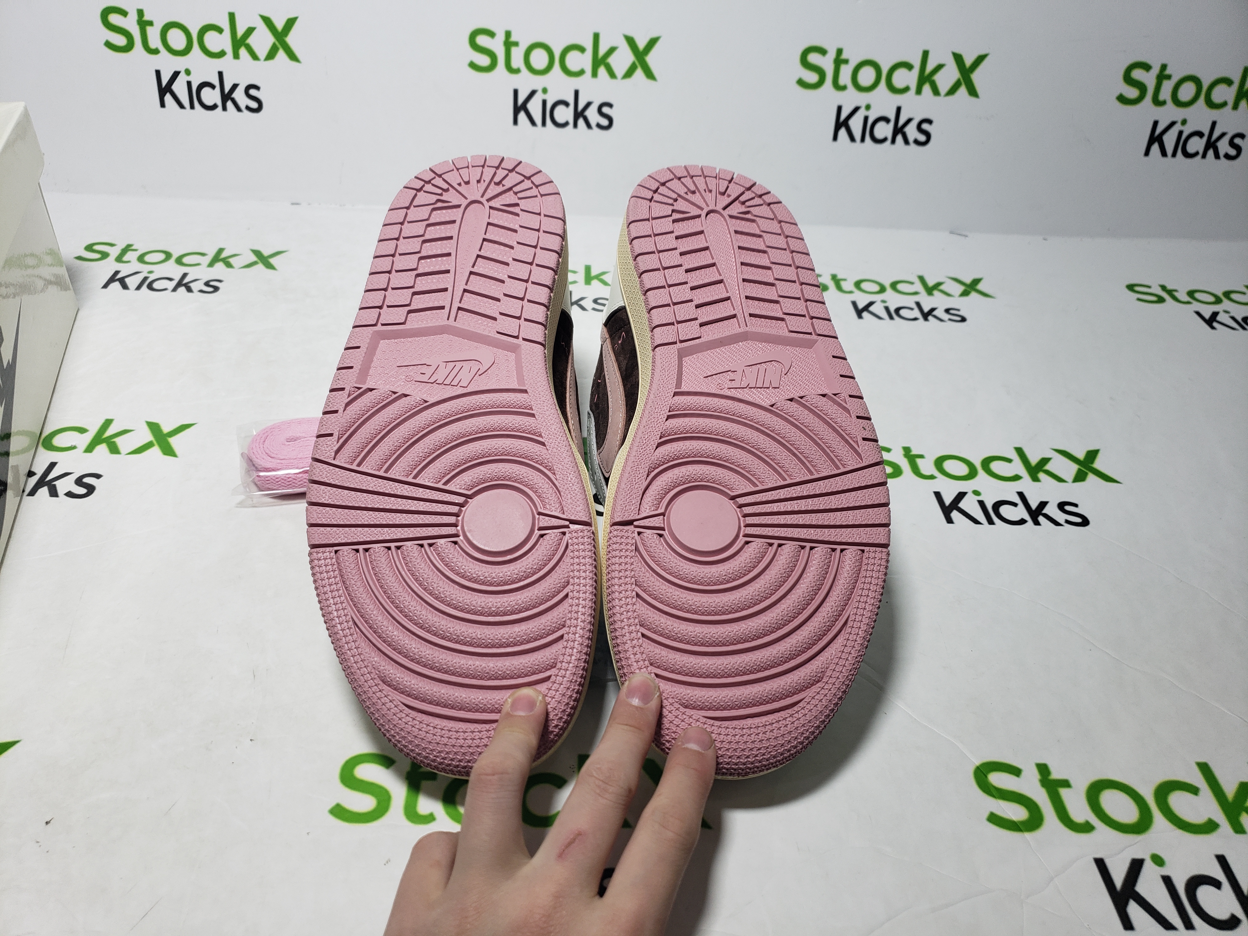 PK God Batch Air Jordan 1 Low Travis Scott Sail Shy Pink DM7866-106 review stockxkicksvip 06