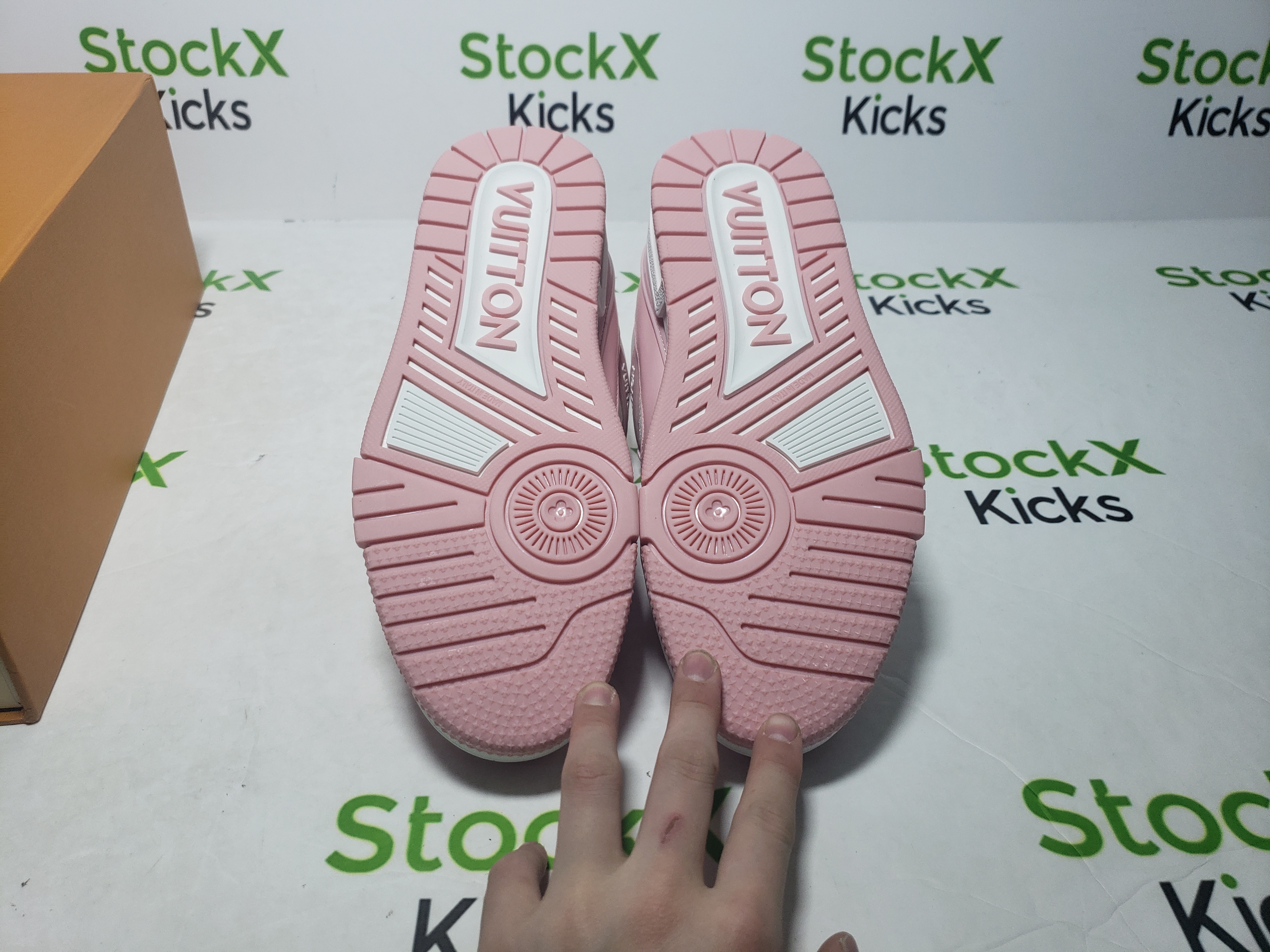 Louis Vuitton Trainer Rose Pink VL0231 review stockxkicksvip 06