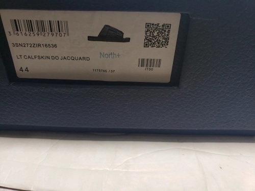 Alexander McQueen Oversized White Black（Smooth leather heel） review 