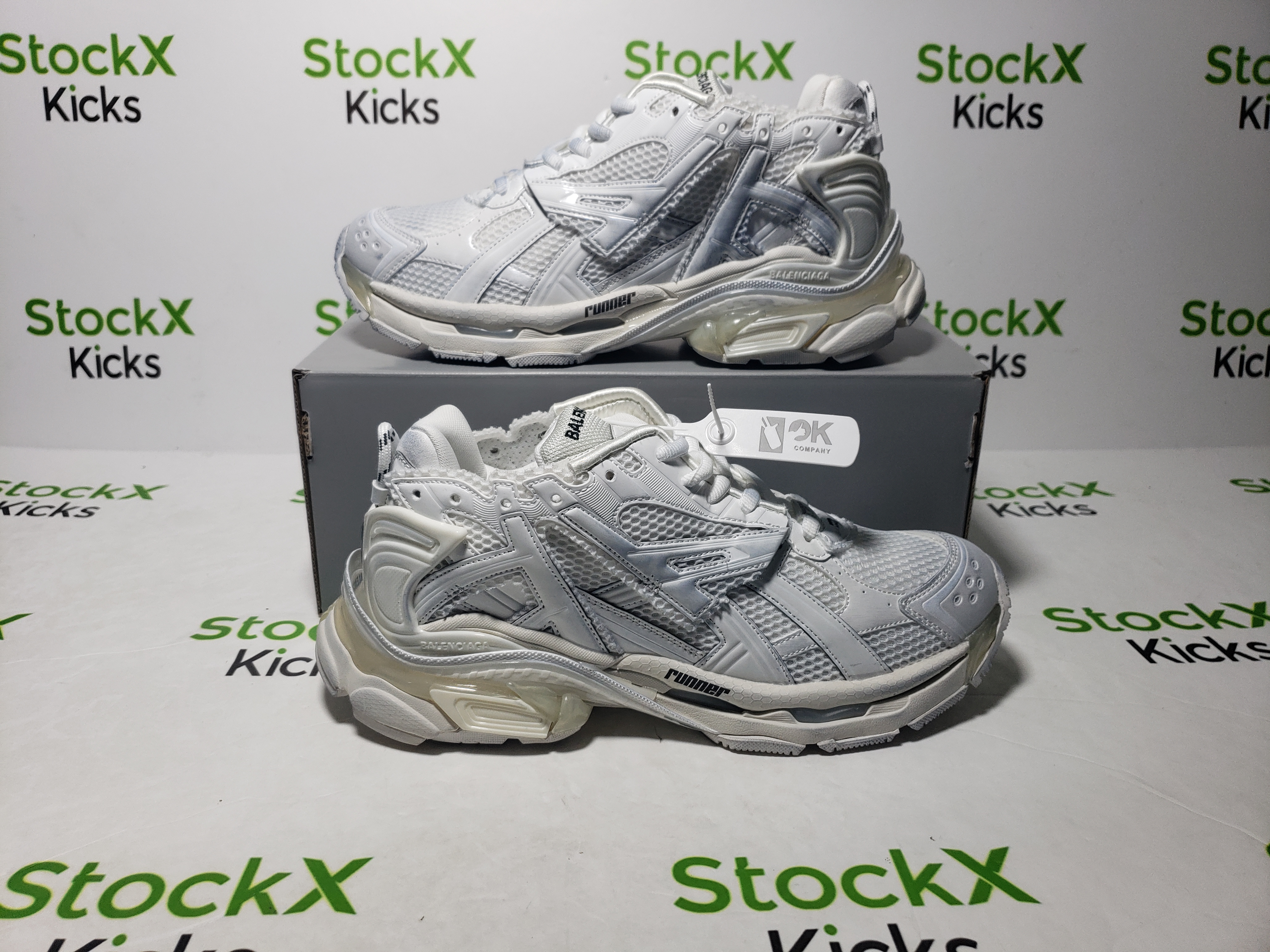 Balenciaga Runner White review Stockxkicks 05