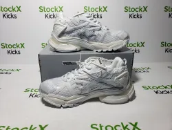 Balenciaga Runner White review Stockxkicks 07