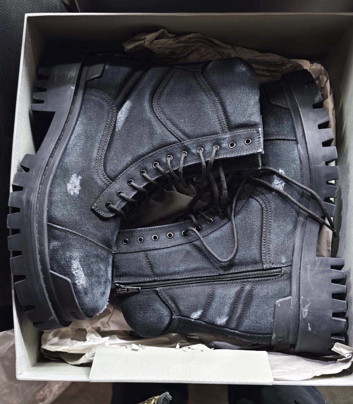 Balenciaga Strike Black CK24090201 review Markus Lechermann