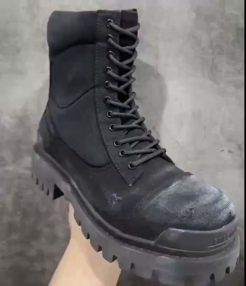 Balenciaga Strike Black CK24090201 review 