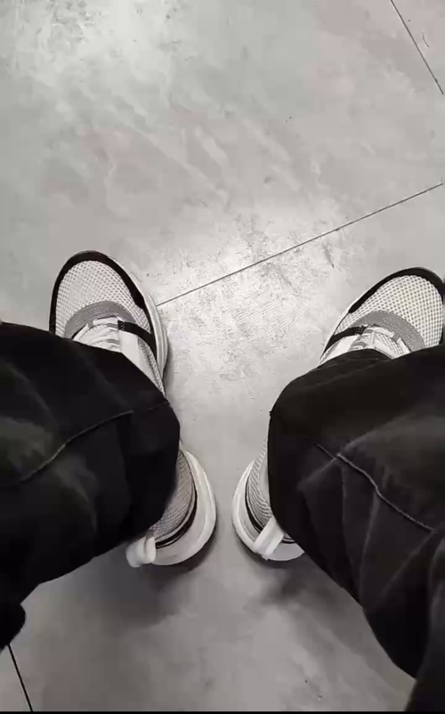 Dior B22 Sneaker White Black CK240810 review 