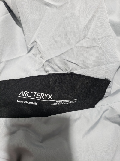 Arc'teryx Beta AR Jacket Men's Jacket Black review Stockxkicksvip 00