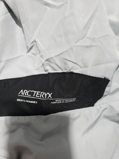 Arc'teryx Beta AR Jacket Men's Jacket Black review Stockxkicksvip 00