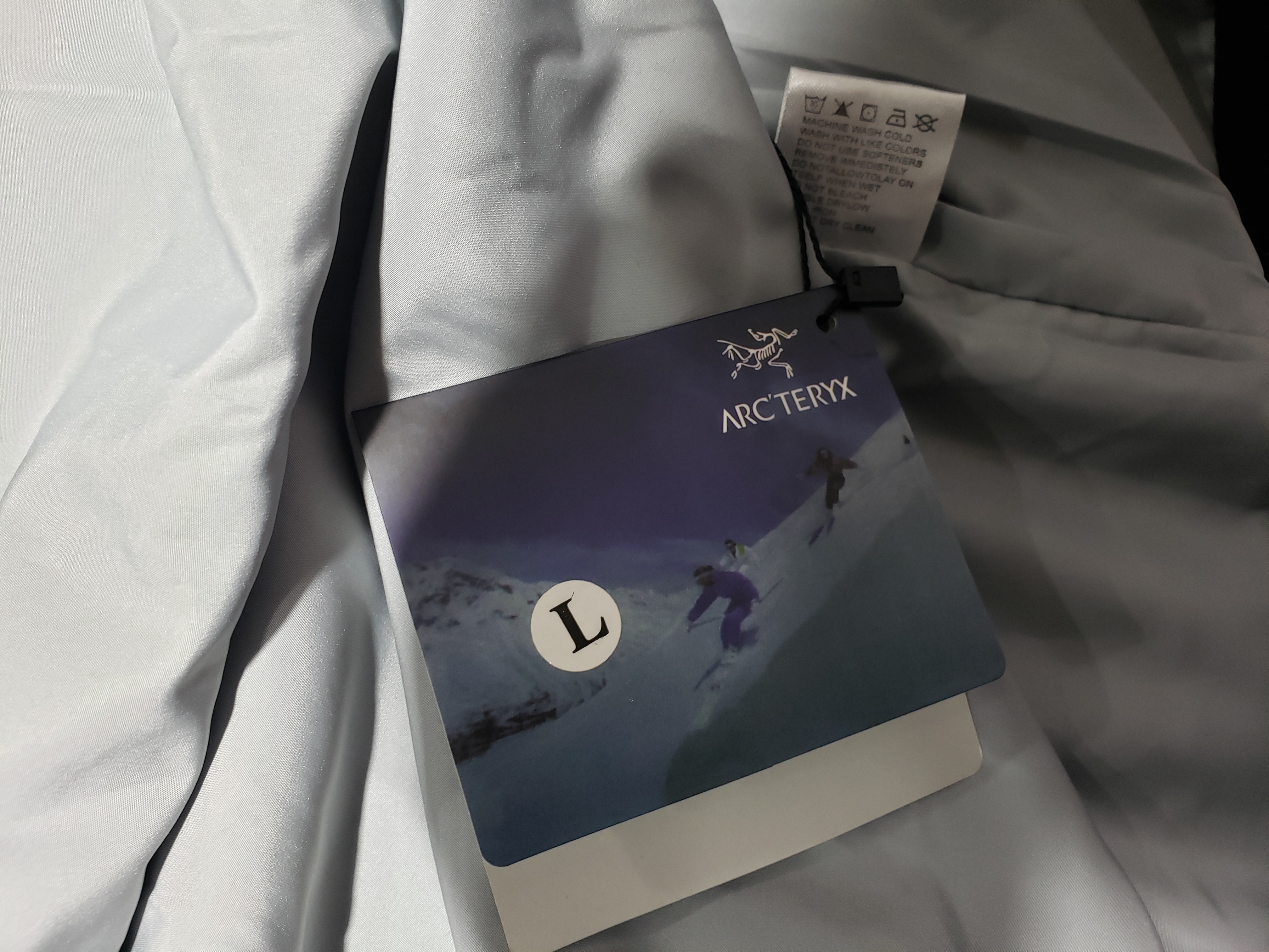 Arc'teryx Beta AR Jacket Men's Jacket Black review Stockxkicksvip 01