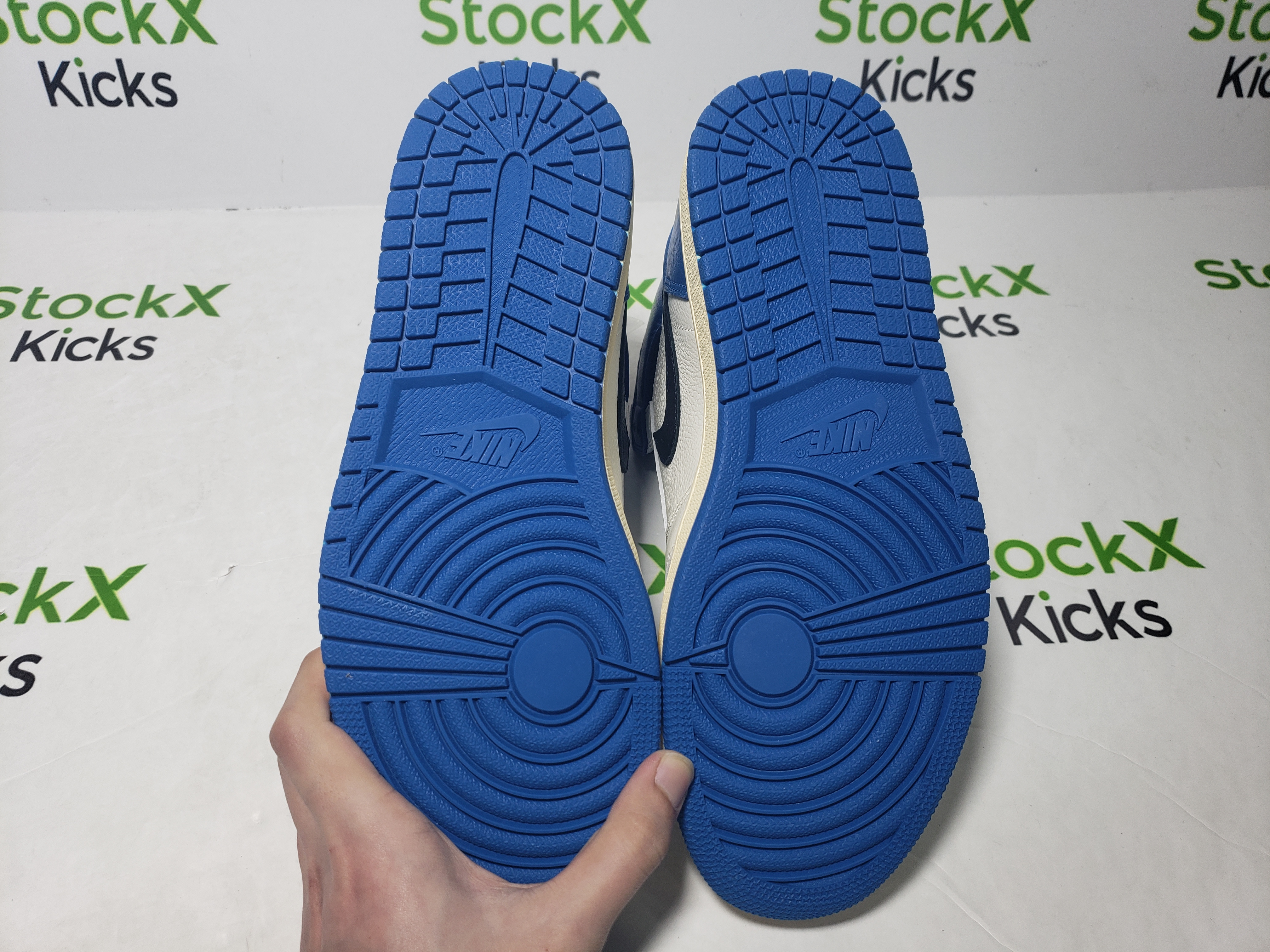 H12 Batch Air Jordan 1 High OG SP Fragment x Travis Scott DH3227-105 review Stockxkicksvip 03