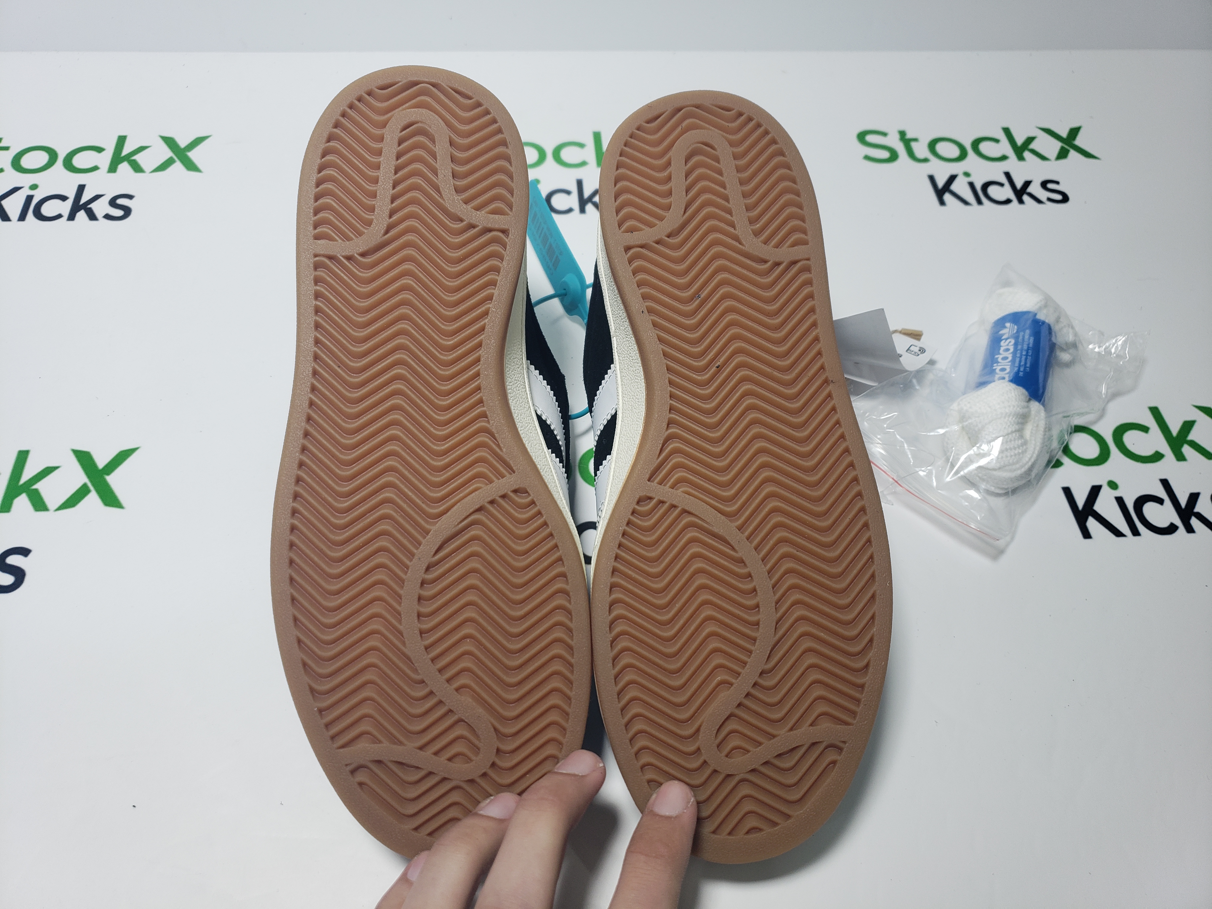 Adidas Campus 00s Core Black HQ8708 review Stockxkicksvip 03