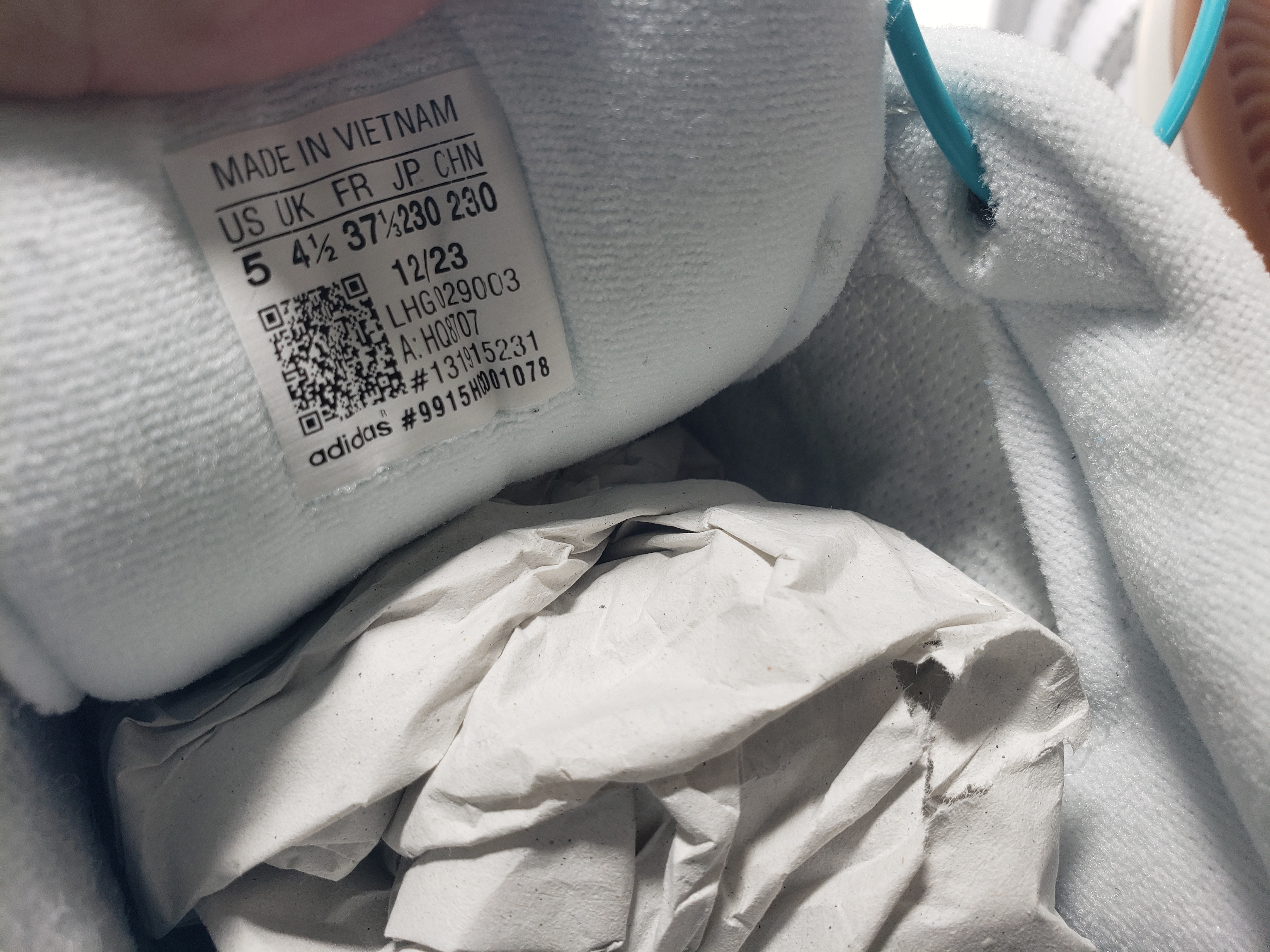 Adidas Campus 00s Grey White HQ8707 review Stockxkicksvip 04