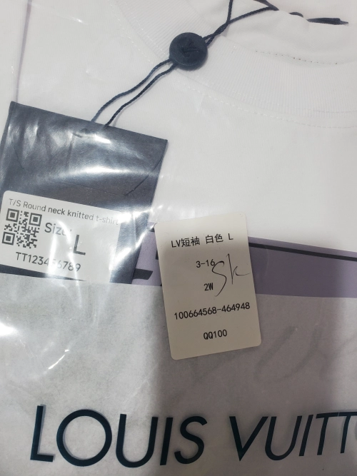 Louis Vuitton T-Shirt 204919 review 