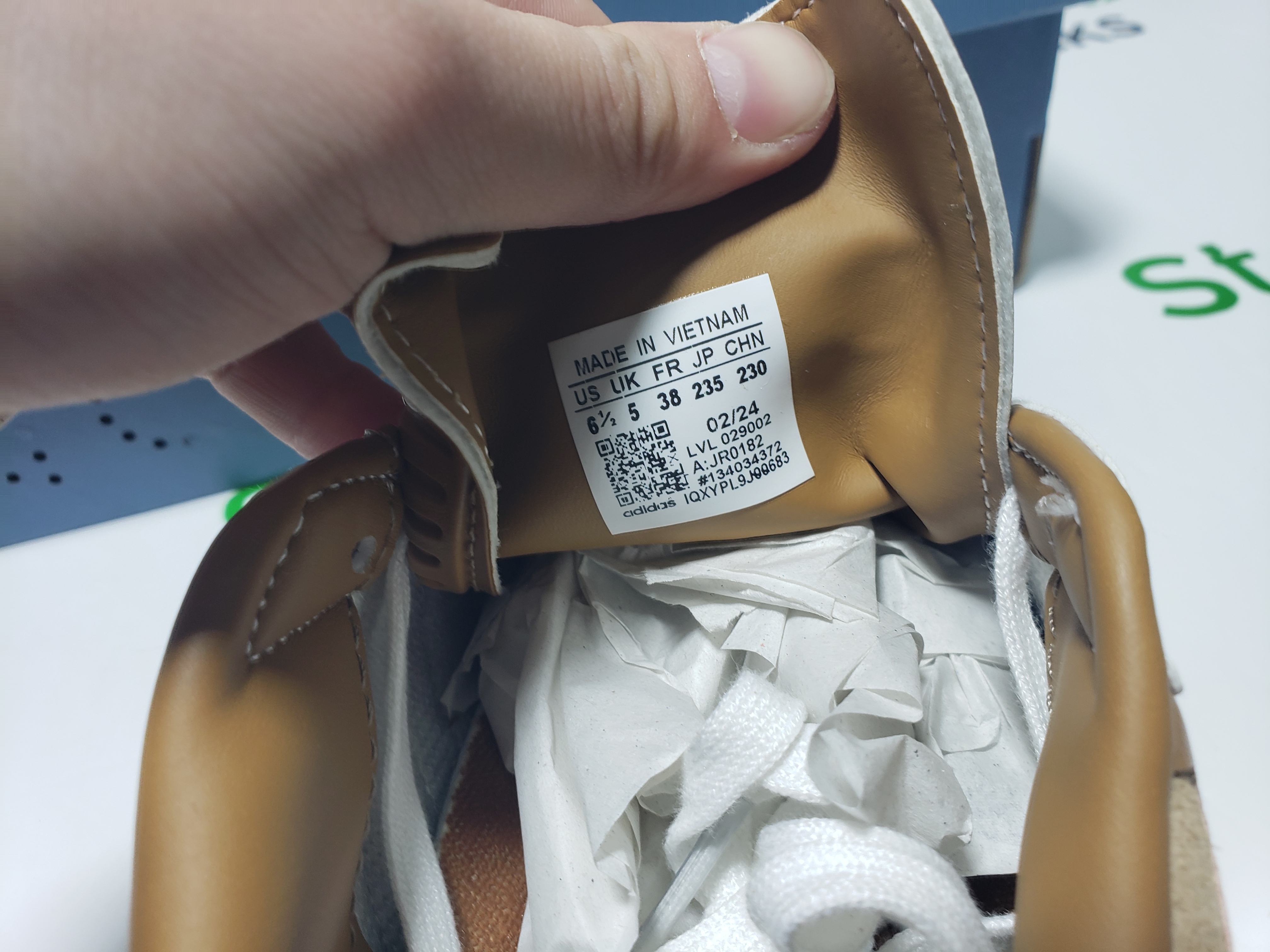 Adidas Gazelle Indoor Bad Bunny Lionel Messi La Voz De Los Fans JR0182 review Stockxkicksvip 05