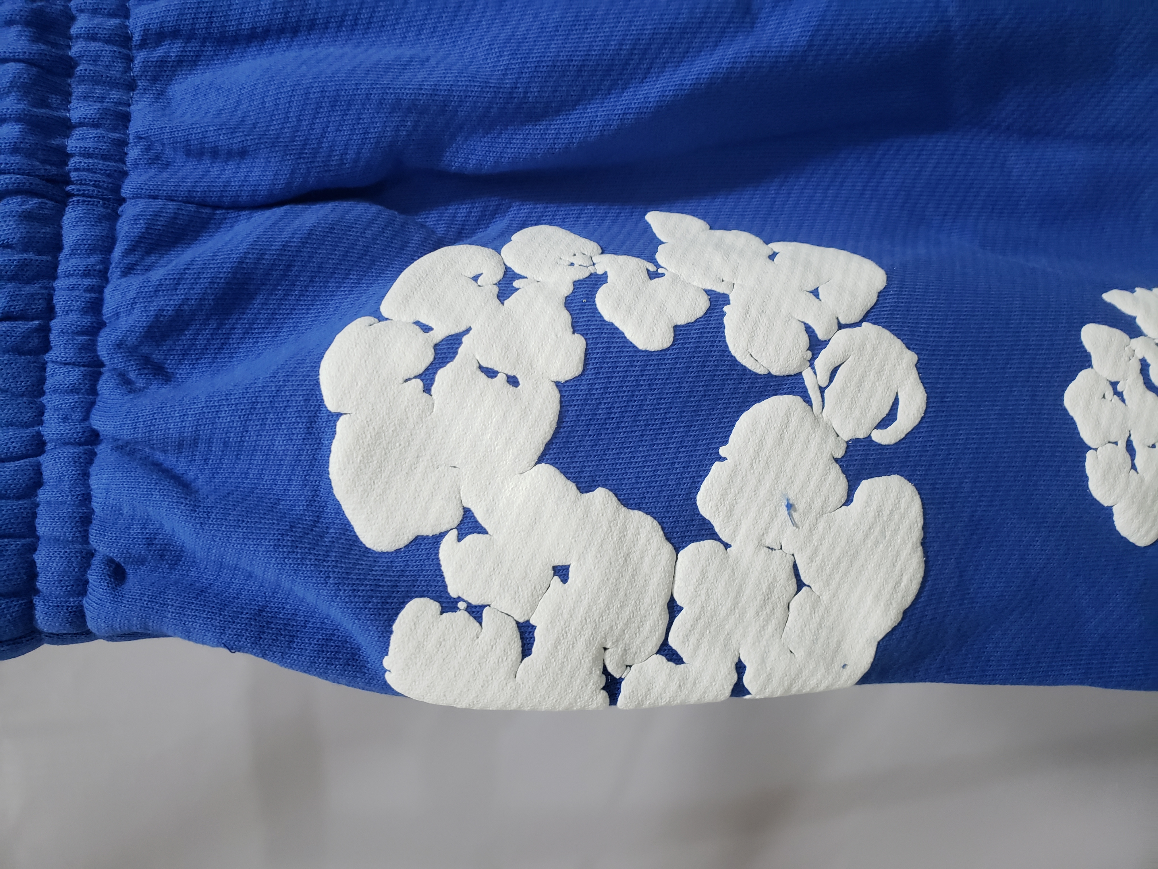 Denim Tears The Cotton Wreath Shorts Royal Blue review Stockxkicksvip 03