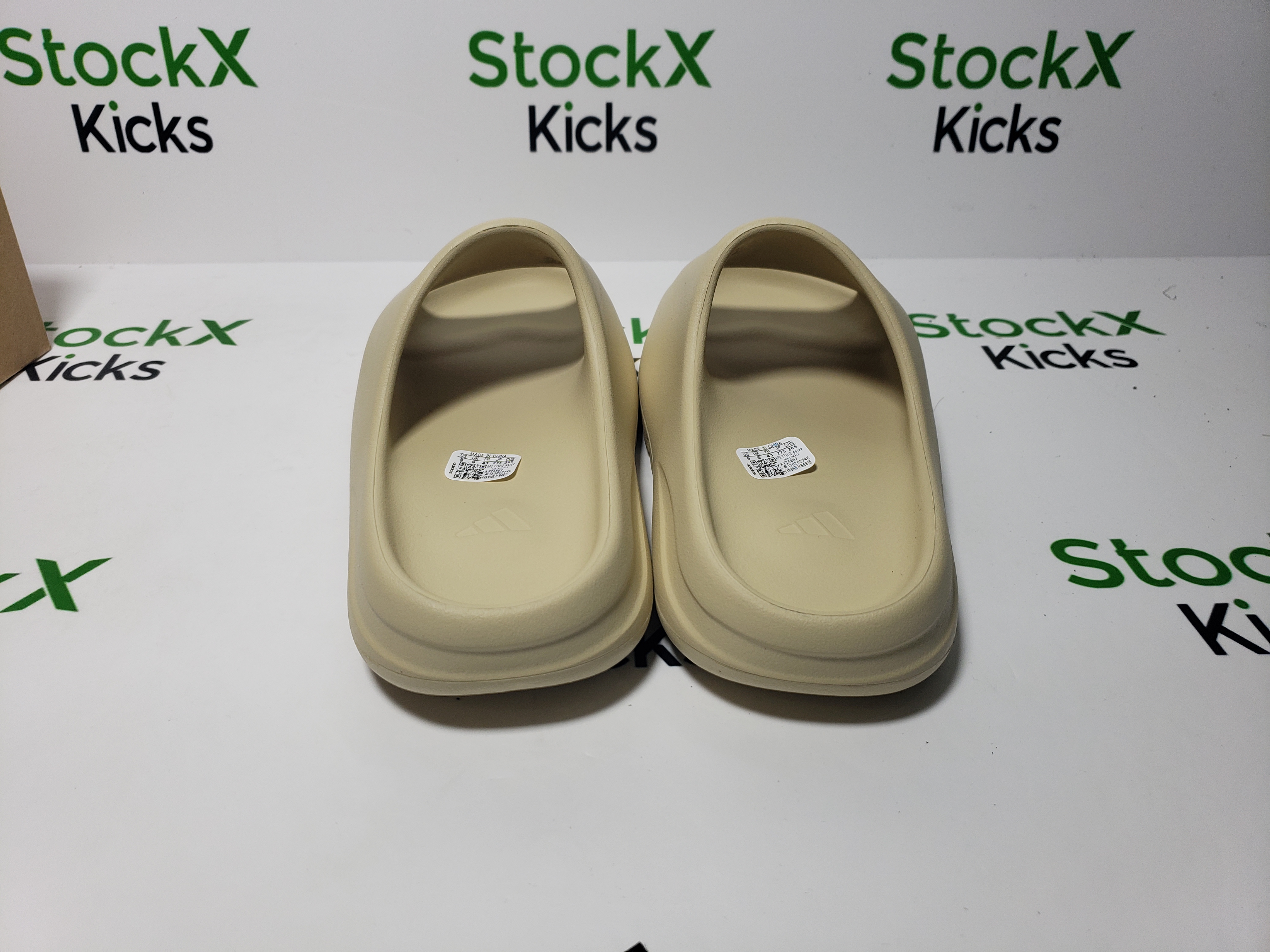 PK God Batch adidas Yeezy Slide Bone FZ5897 review Stockxkicksvip 01