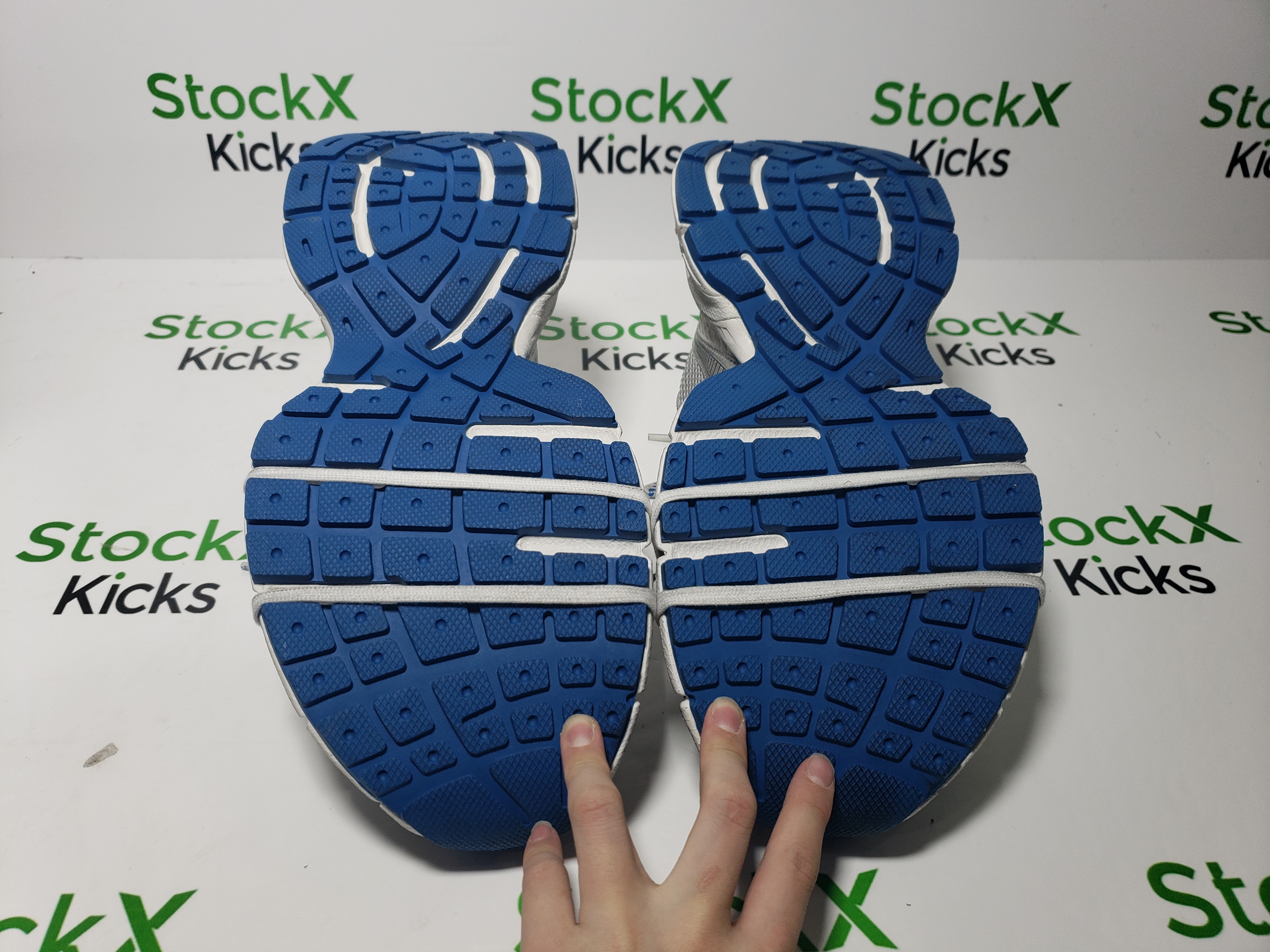 Balenciaga 3XL Sneaker White Blue 734731 W3XL5 1214 review Stockxkicksvip 06