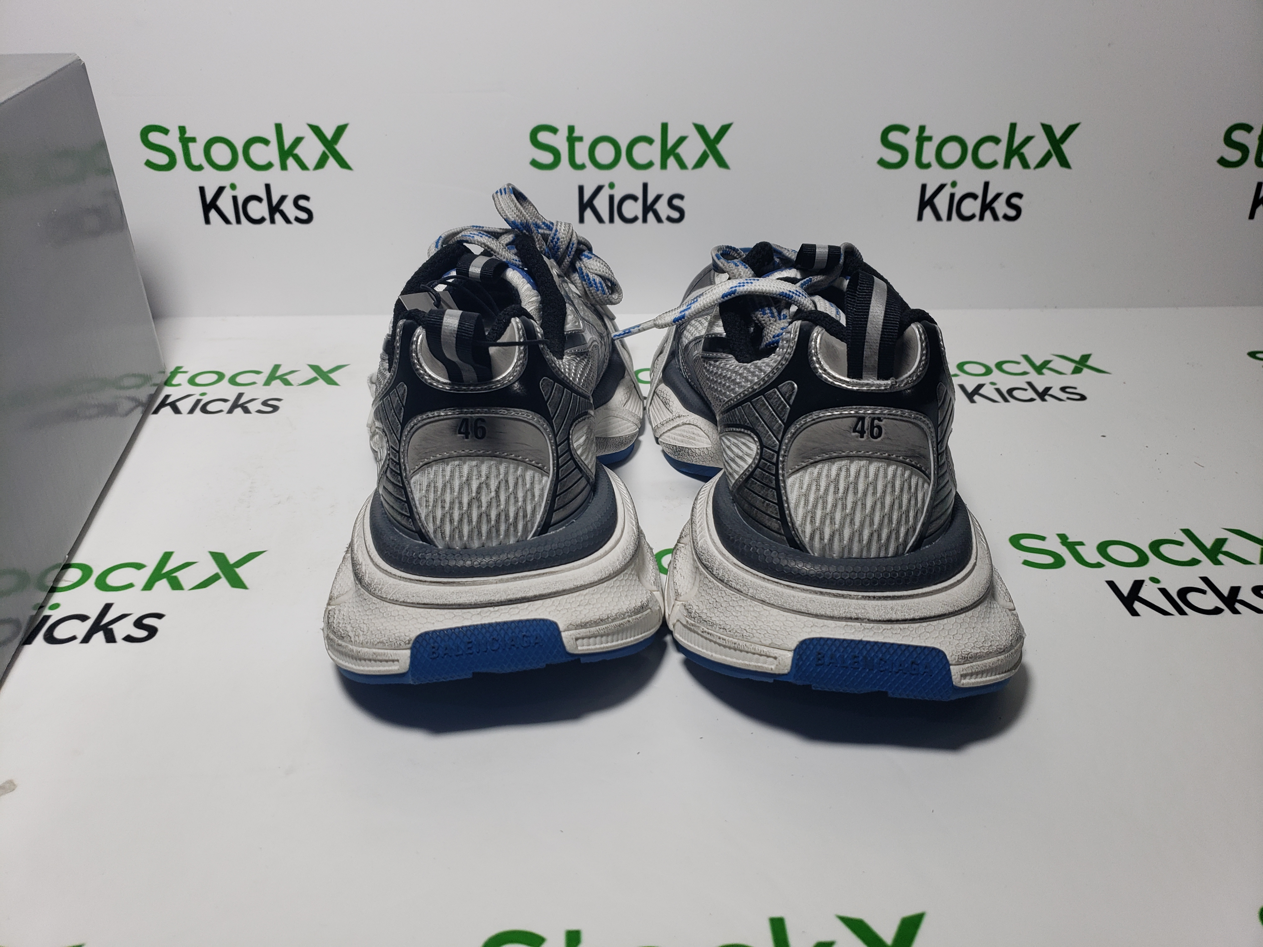 Balenciaga 3XL Sneaker White Blue 734731 W3XL5 1214 review Stockxkicksvip 01