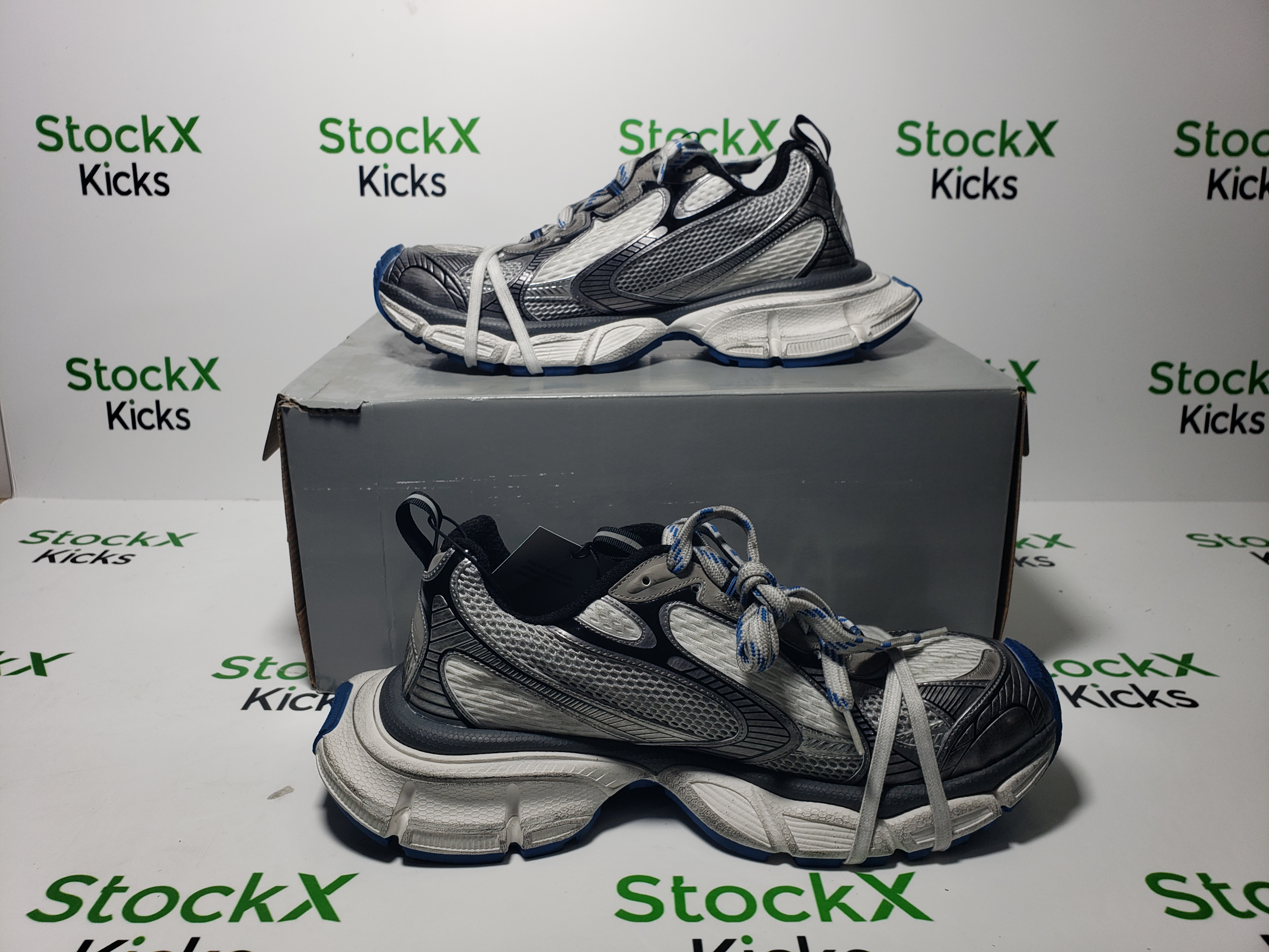 Balenciaga 3XL Sneaker White Blue 734731 W3XL5 1214 review Stockxkicksvip 03