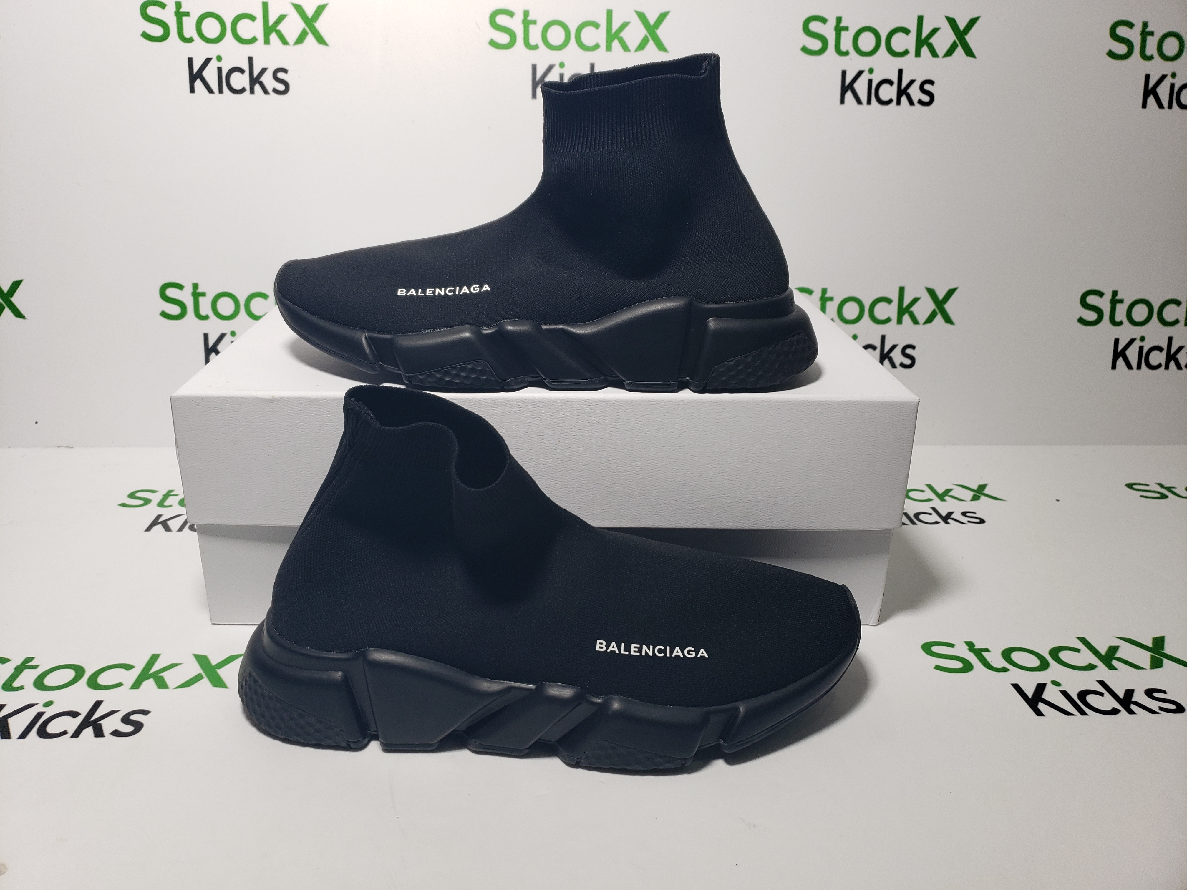 Balenciaga Speed Runner Black 645056W2DBP review Stockxkicksvip 05