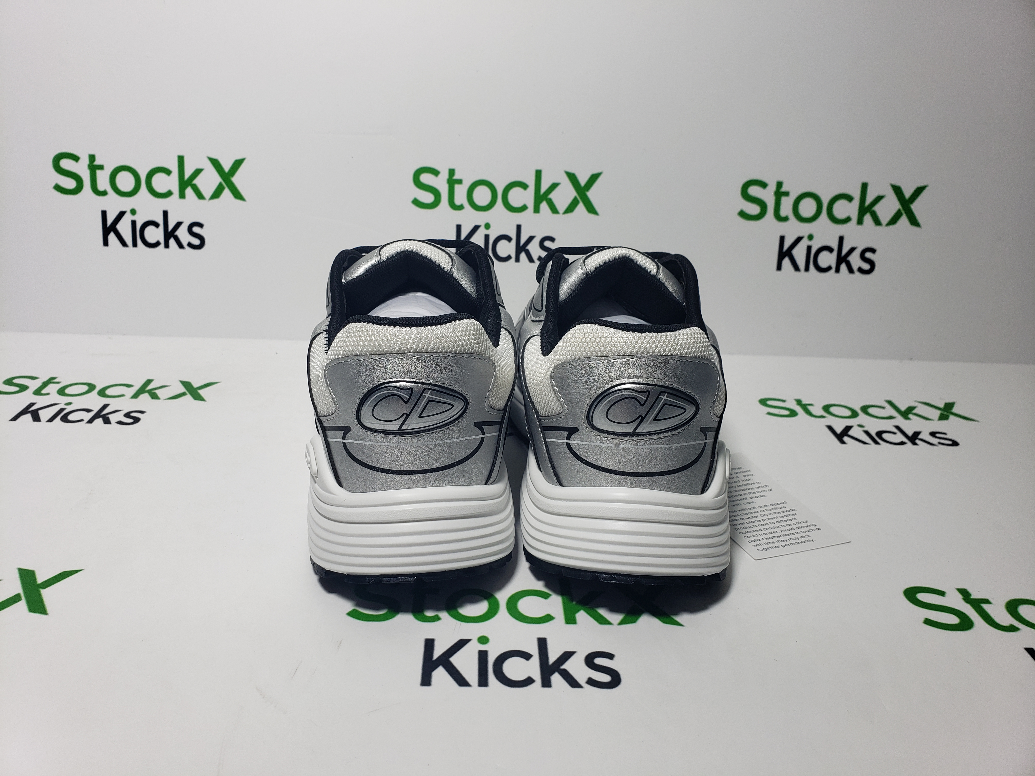 Dior B30 Sneakers Gray White 3SN279ZLZ_H860 review Stockxkicksvip 01