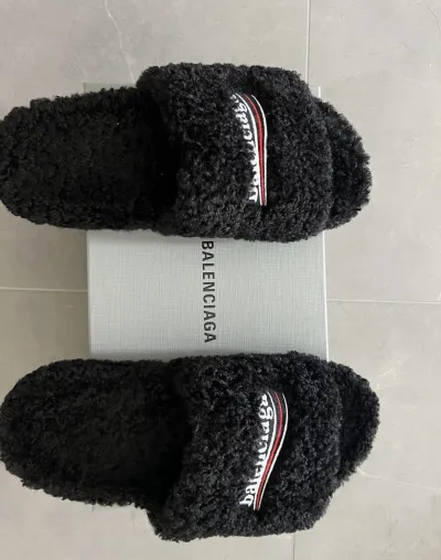 Balenciaga Black Furry Slides（QC needs at least 5 days or more） review Jimmy Vuong