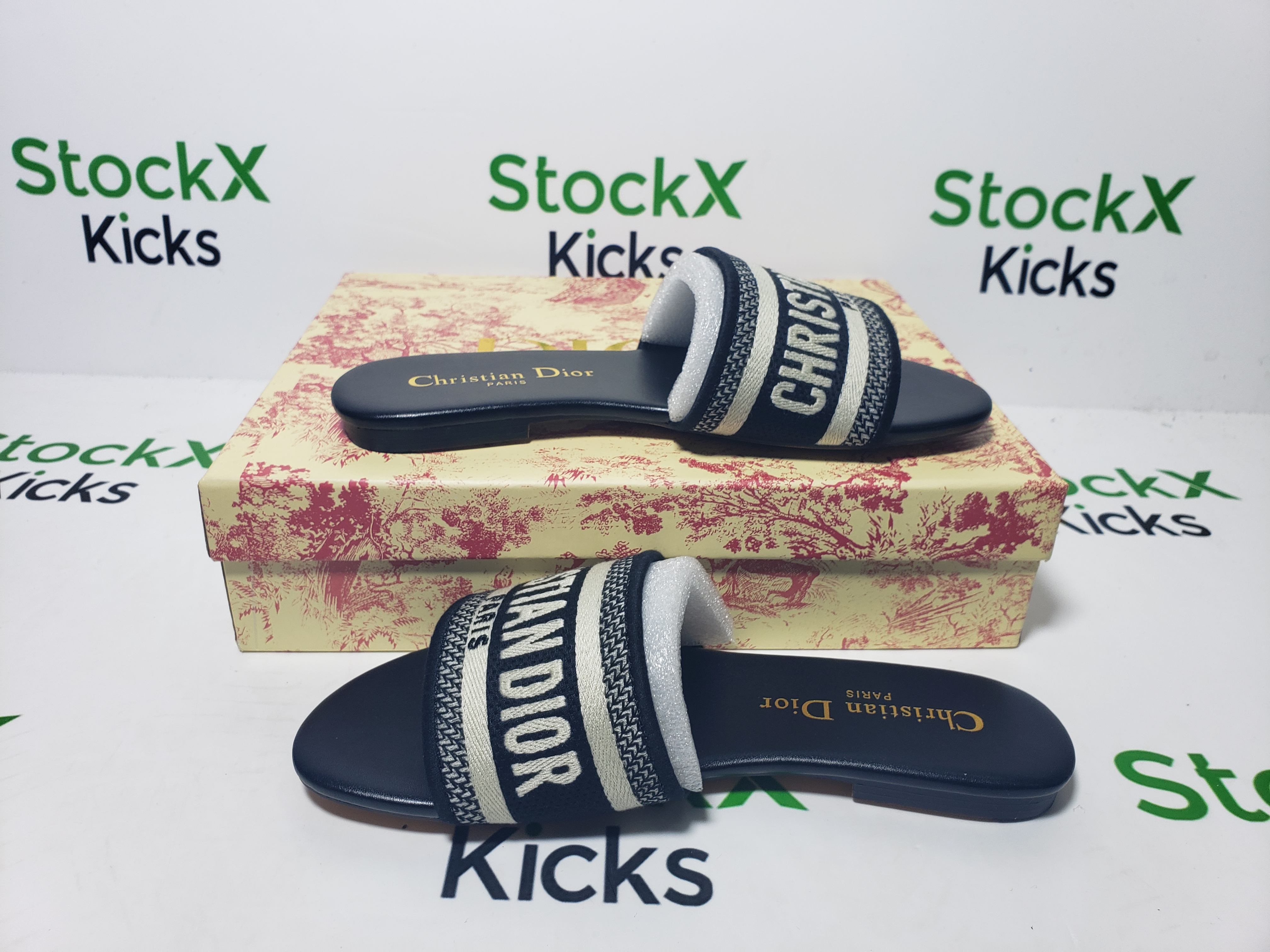 DIOR Classic Dway Slide Rose Black review Stockxkicksvip 01