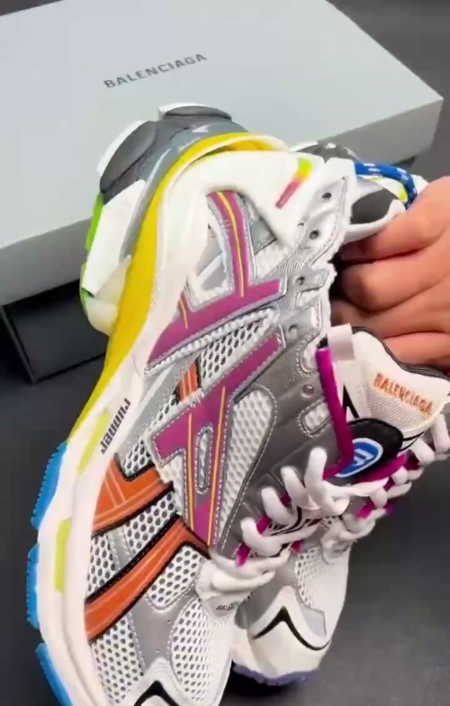 【FLASH SALE】Balenciaga Runner Multicolor 677403W3RB68123 review 