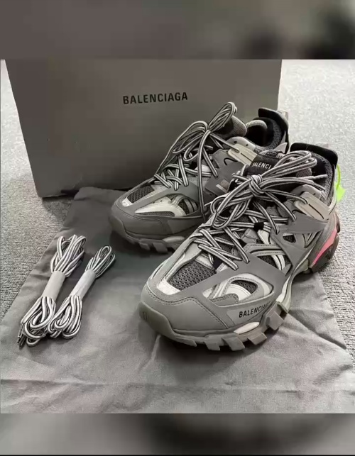 Balenciaga Track Tess S.Grey (LED) 555032 W1GB7 1214 review 