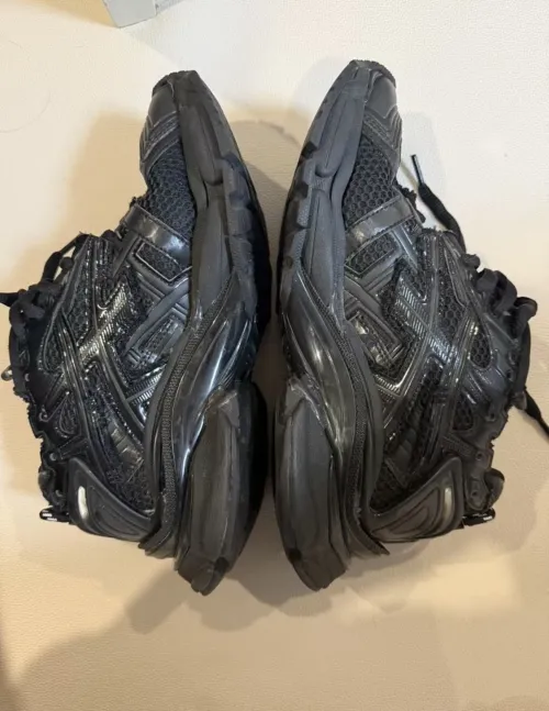 Balenciaga Runner Sneaker Black 656065 W3RA1 1000 review 
